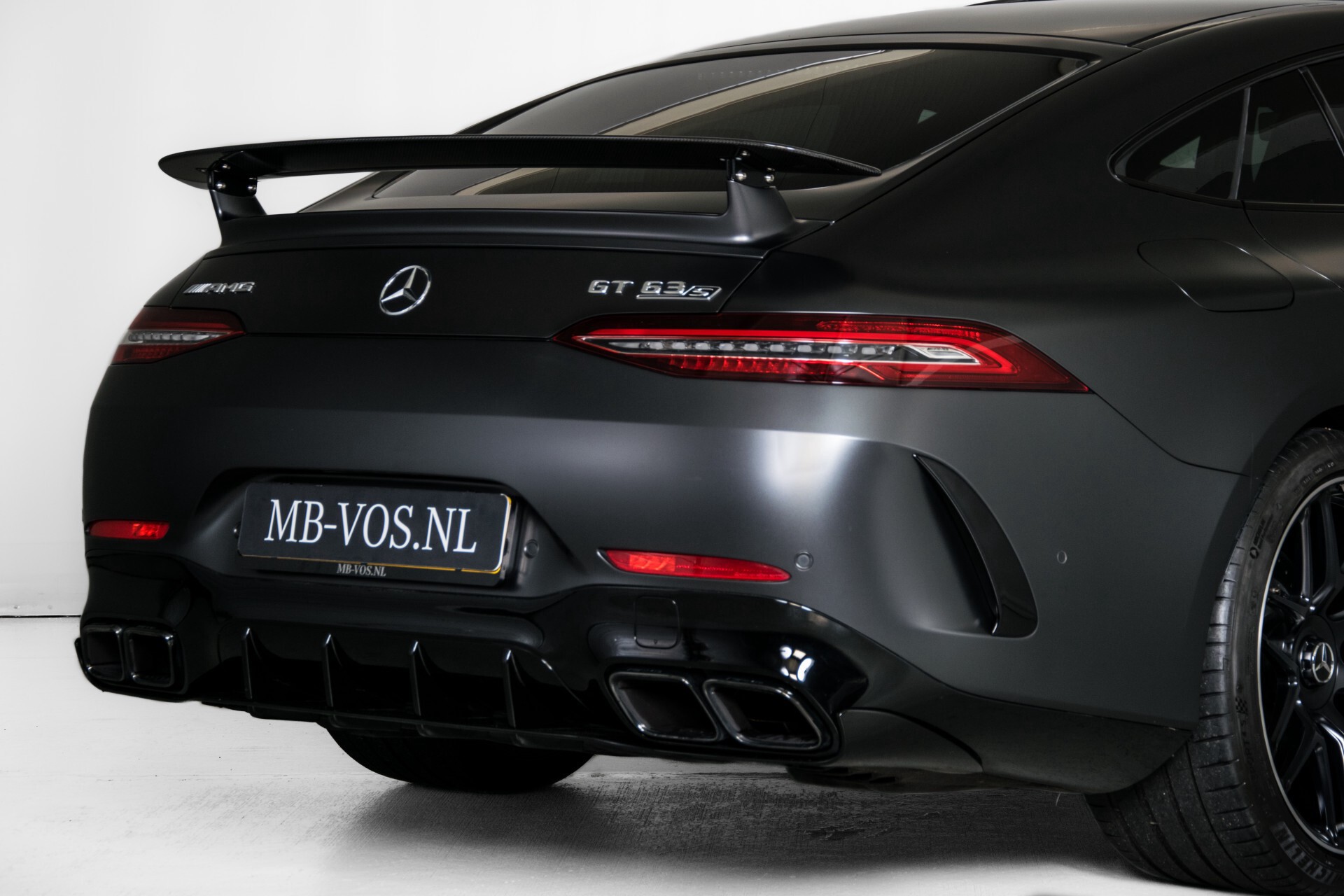 Mercedes-Benz AMG GT 4-Door Coupe 63 S 4M+ Keramisch/Full Carbon/Aerodynamica/Burmester 3D/TV/Performance stoelen/Standkachel Aut9 Foto 78