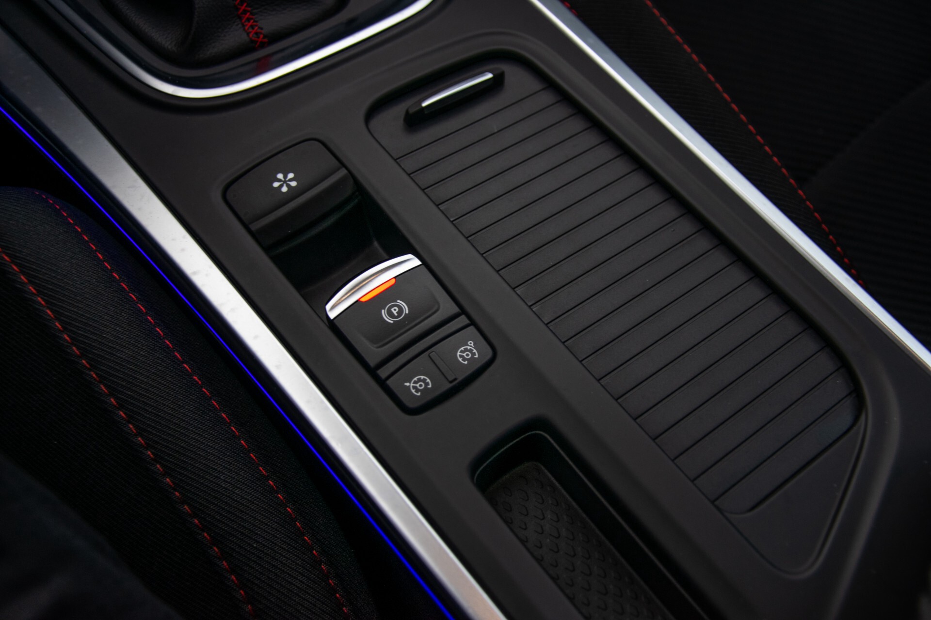 Renault Mégane 1.8 TCe 280 RS 4Control 19"/Milltek uitlaat/extra winterset/schuifdak/camera/Head-Up Aut6 Foto 36