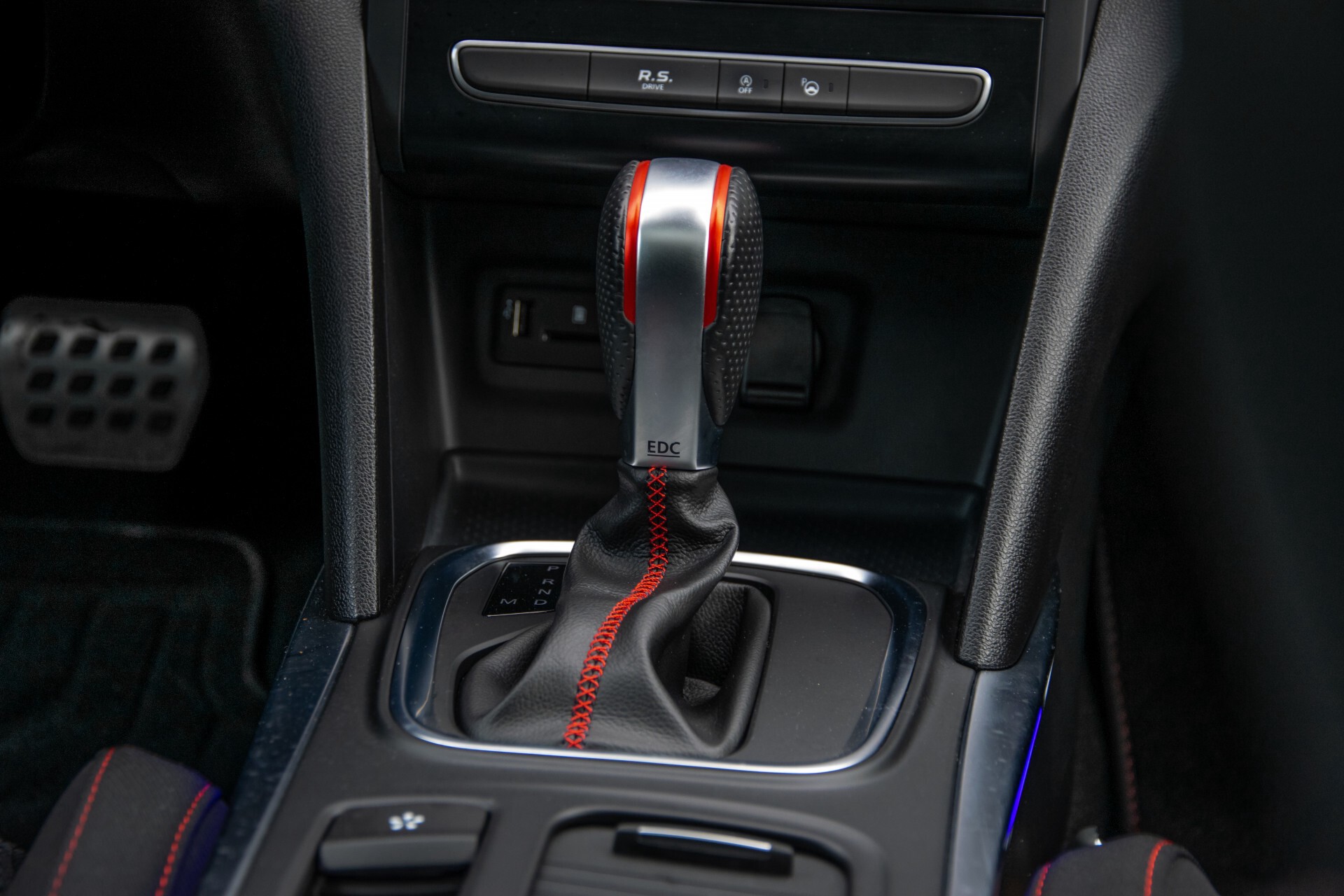 Renault Mégane 1.8 TCe 280 RS 4Control 19"/Milltek uitlaat/extra winterset/schuifdak/camera/Head-Up Aut6 Foto 43