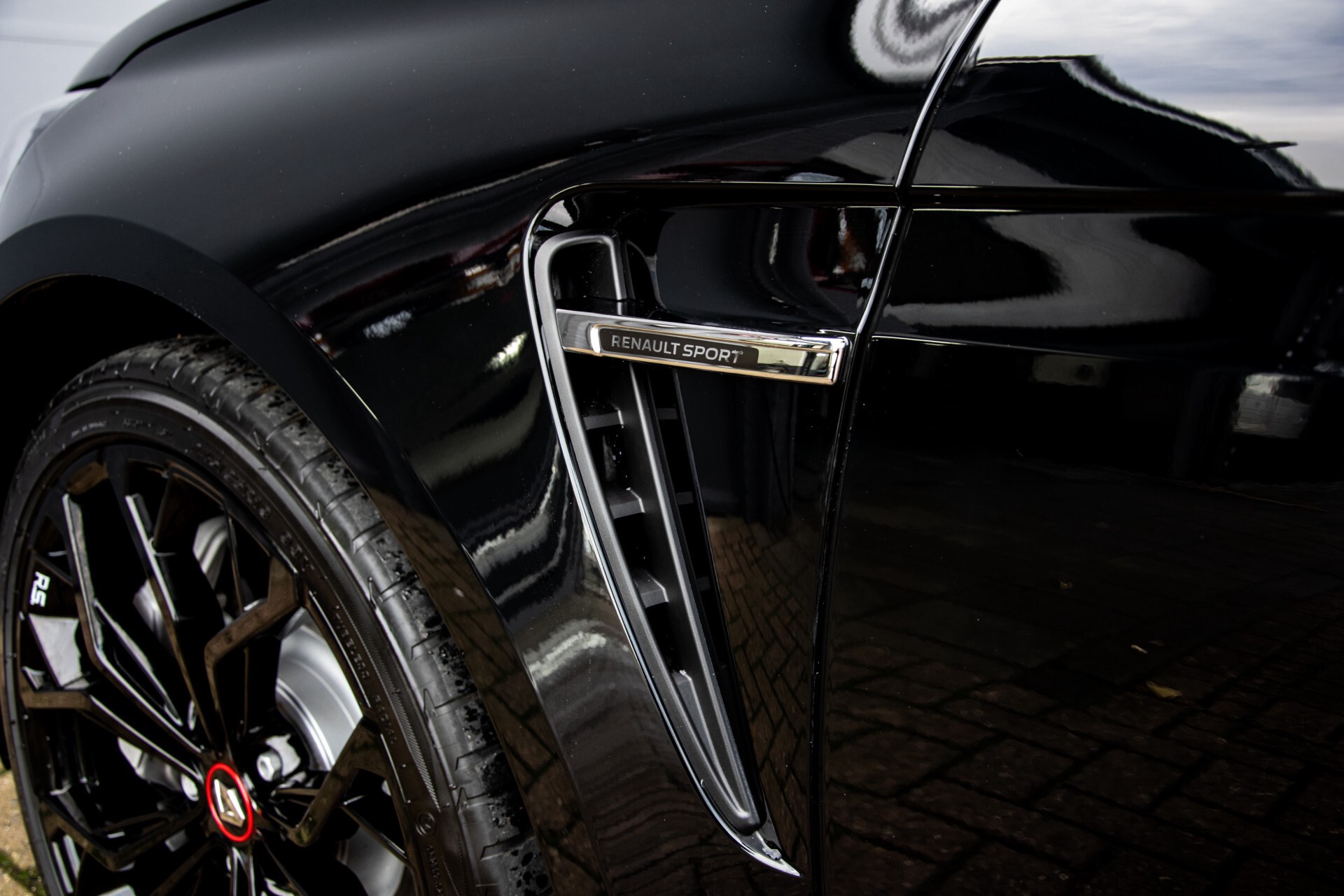 Renault Mégane 1.8 TCe 280 RS 4Control 19"/Milltek uitlaat/extra winterset/schuifdak/camera/Head-Up Aut6 Foto 48