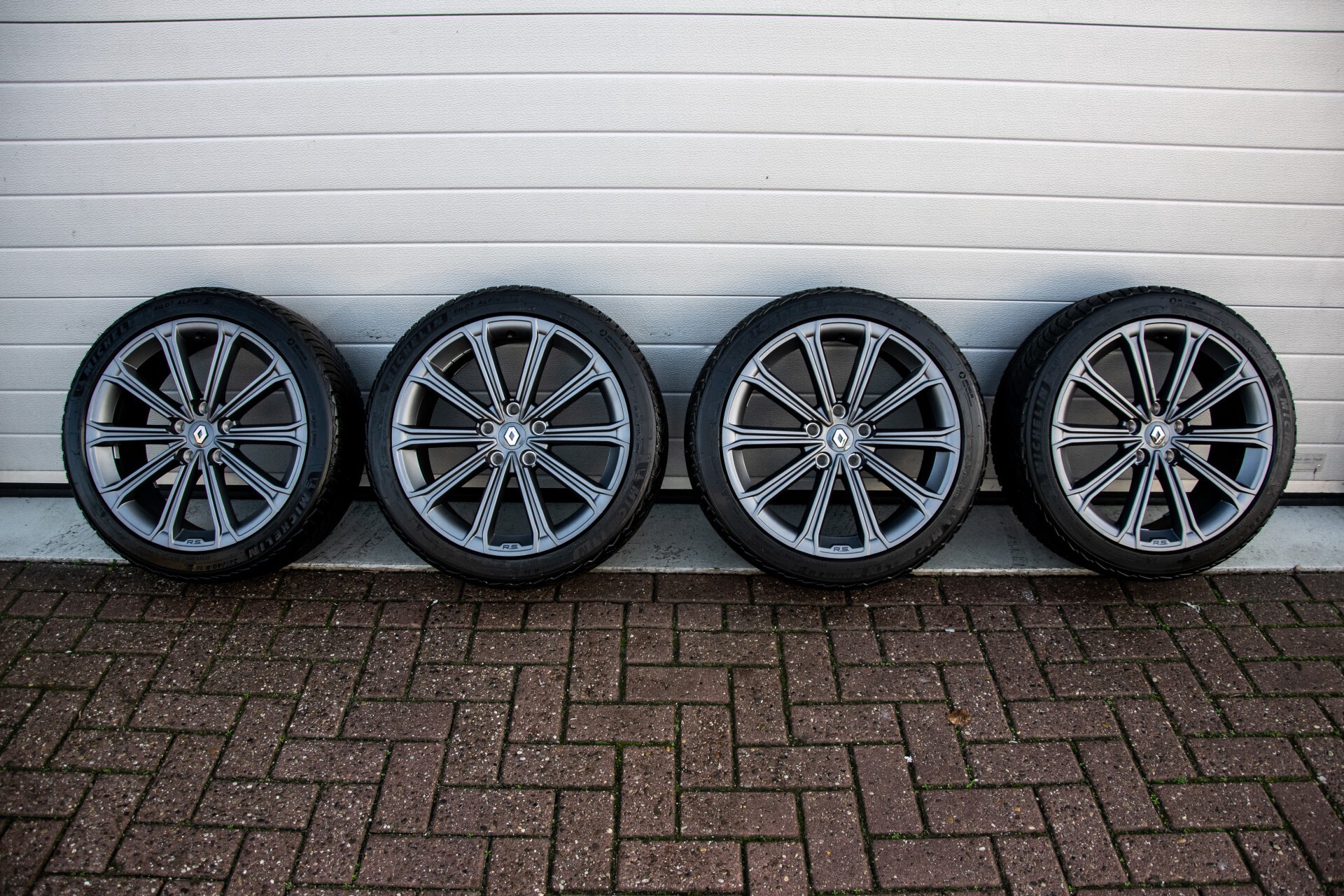 Renault Mégane 1.8 TCe 280 RS 4Control 19"/Milltek uitlaat/extra winterset/schuifdak/camera/Head-Up Aut6 Foto 52