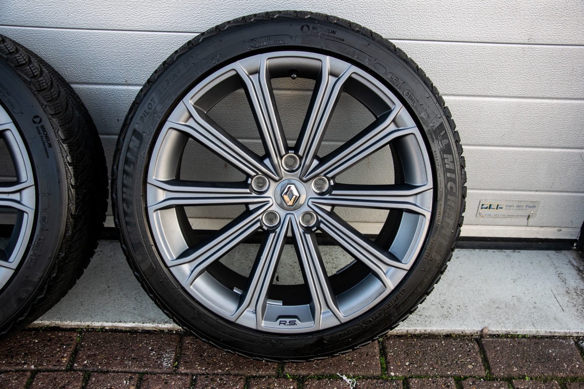 Renault Mégane 1.8 TCe 280 RS 4Control 19"/Milltek uitlaat/extra winterset/schuifdak/camera/Head-Up Aut6 Foto 55