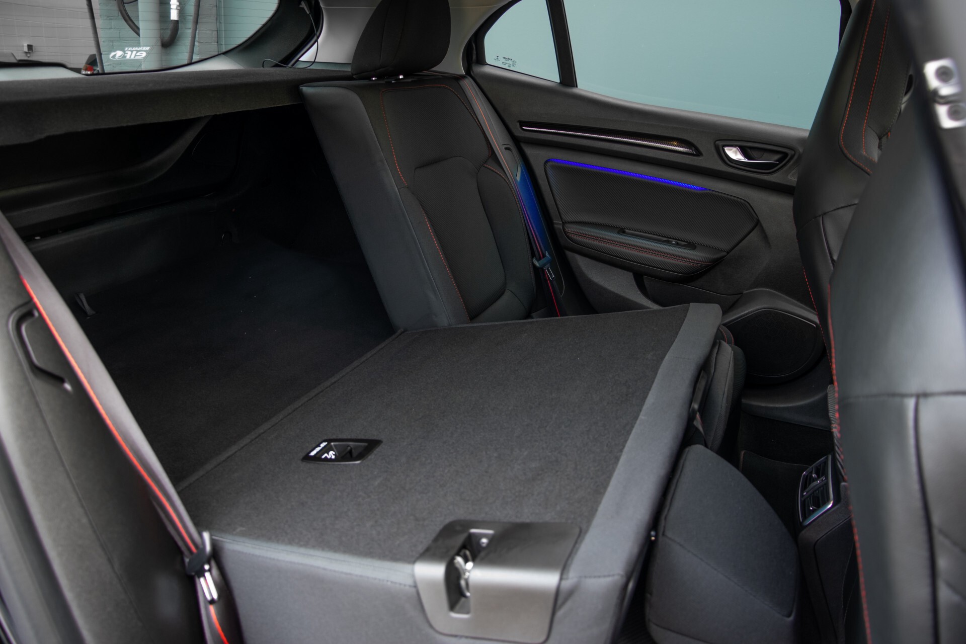 Renault Mégane 1.8 TCe 280 RS 4Control 19"/Milltek uitlaat/extra winterset/schuifdak/camera/Head-Up Aut6 Foto 6