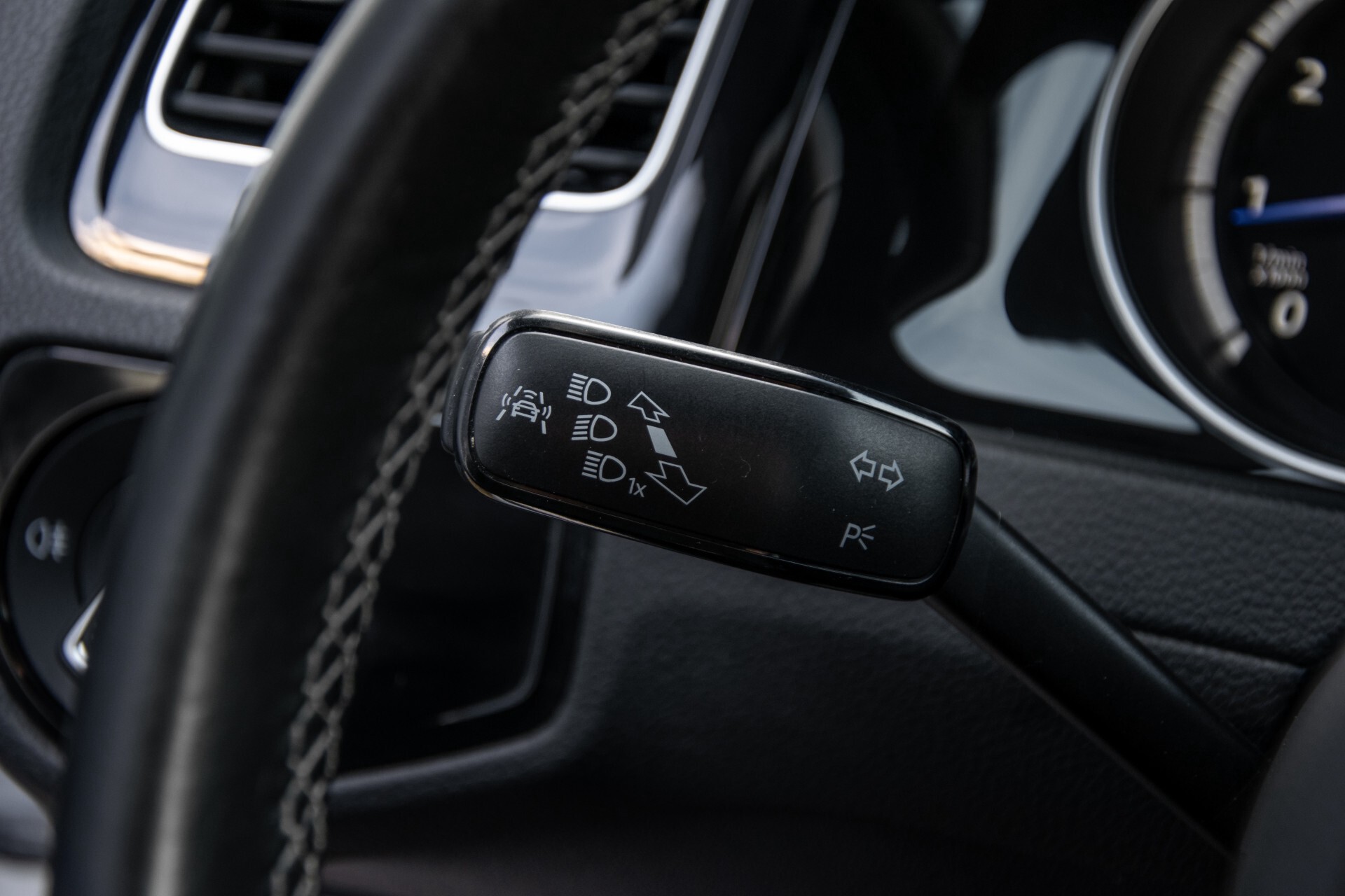 Volkswagen Golf 2.0 TSI R 4Motion Keyless/Adaptive Cruise/Panorama/Leder/Soundsysteem/Night Aut6 Foto 12