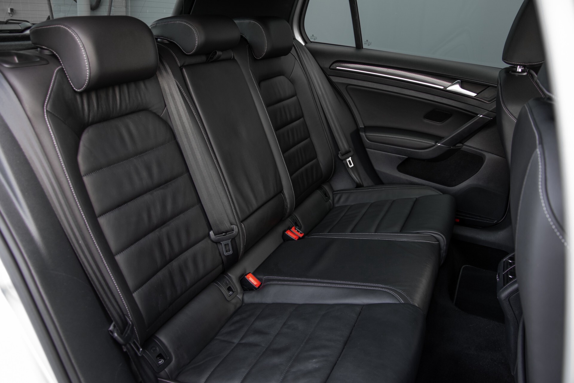 Volkswagen Golf 2.0 TSI R 4Motion Keyless/Adaptive Cruise/Panorama/Leder/Soundsysteem/Night Aut6 Foto 4