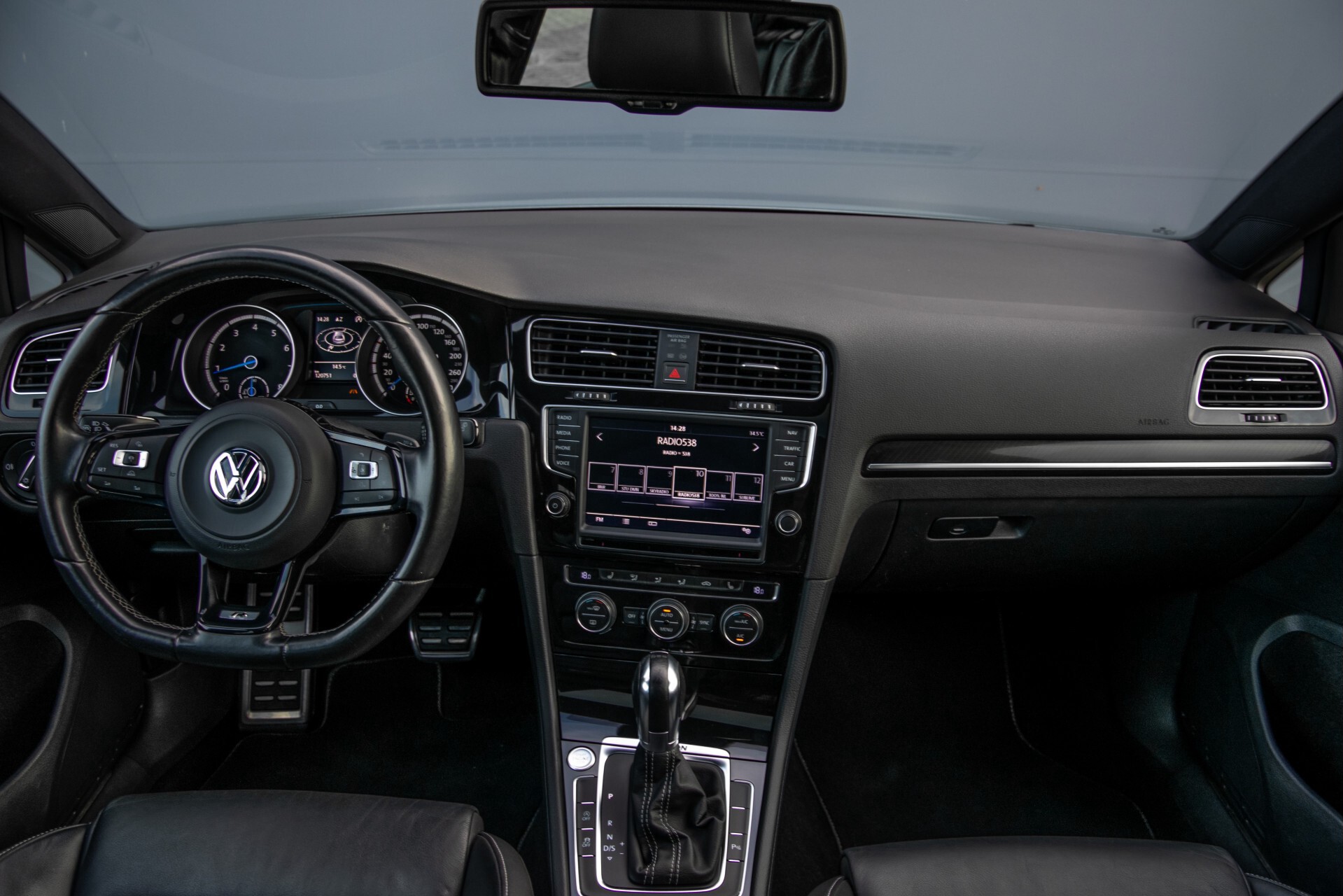 Volkswagen Golf 2.0 TSI R 4Motion Keyless/Adaptive Cruise/Panorama/Leder/Soundsysteem/Night Aut6 Foto 8