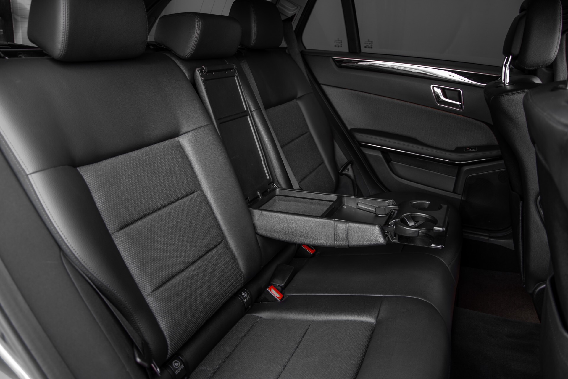 Mercedes-Benz E-Klasse Estate 250 Cdi Avantgarde 18"/Afn-trekhaak/Privacyglas Aut7 Foto 5