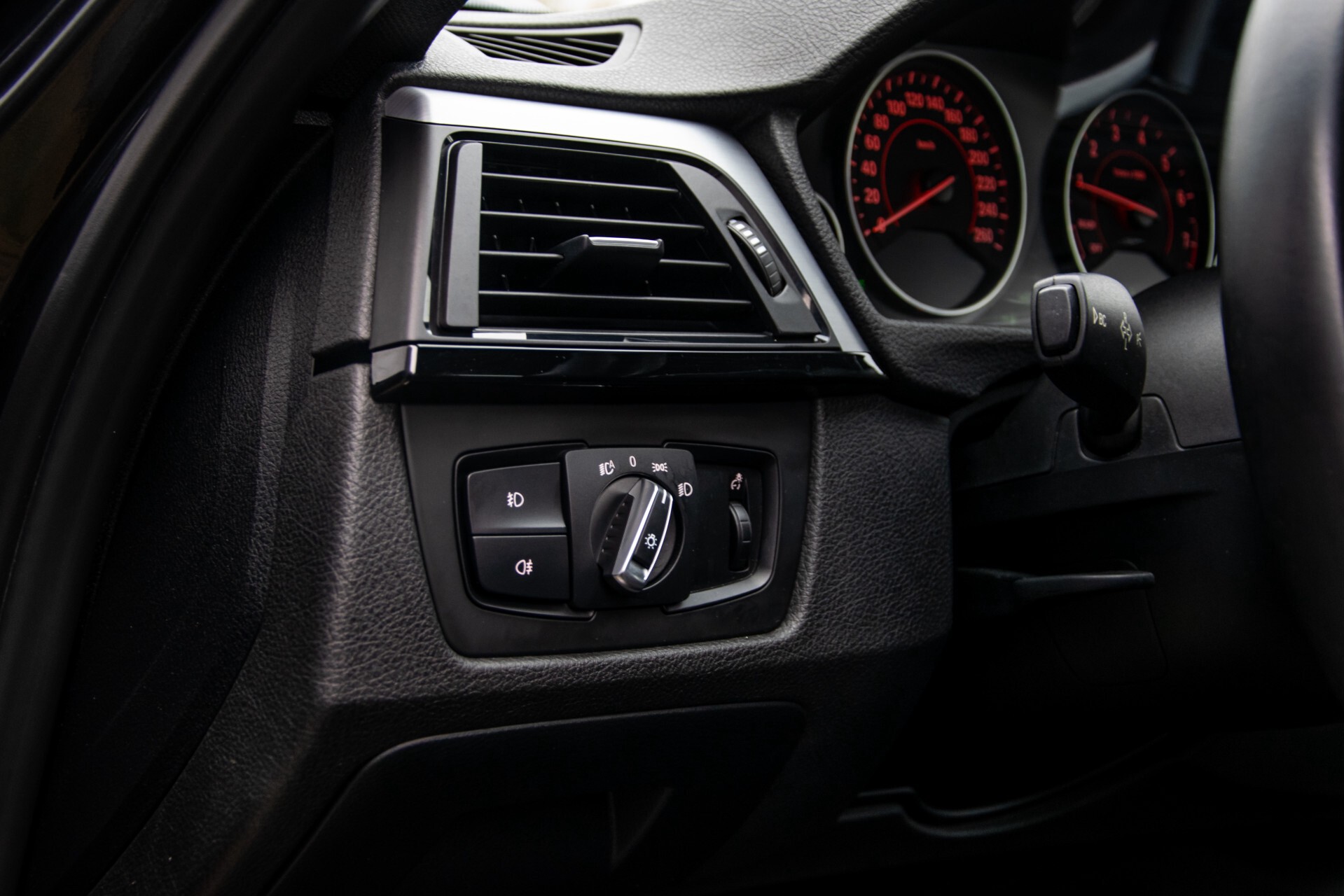 BMW 3 Serie Touring 316i M-Sportpakket Executive NL Auto/NAP Aut8 Foto 25