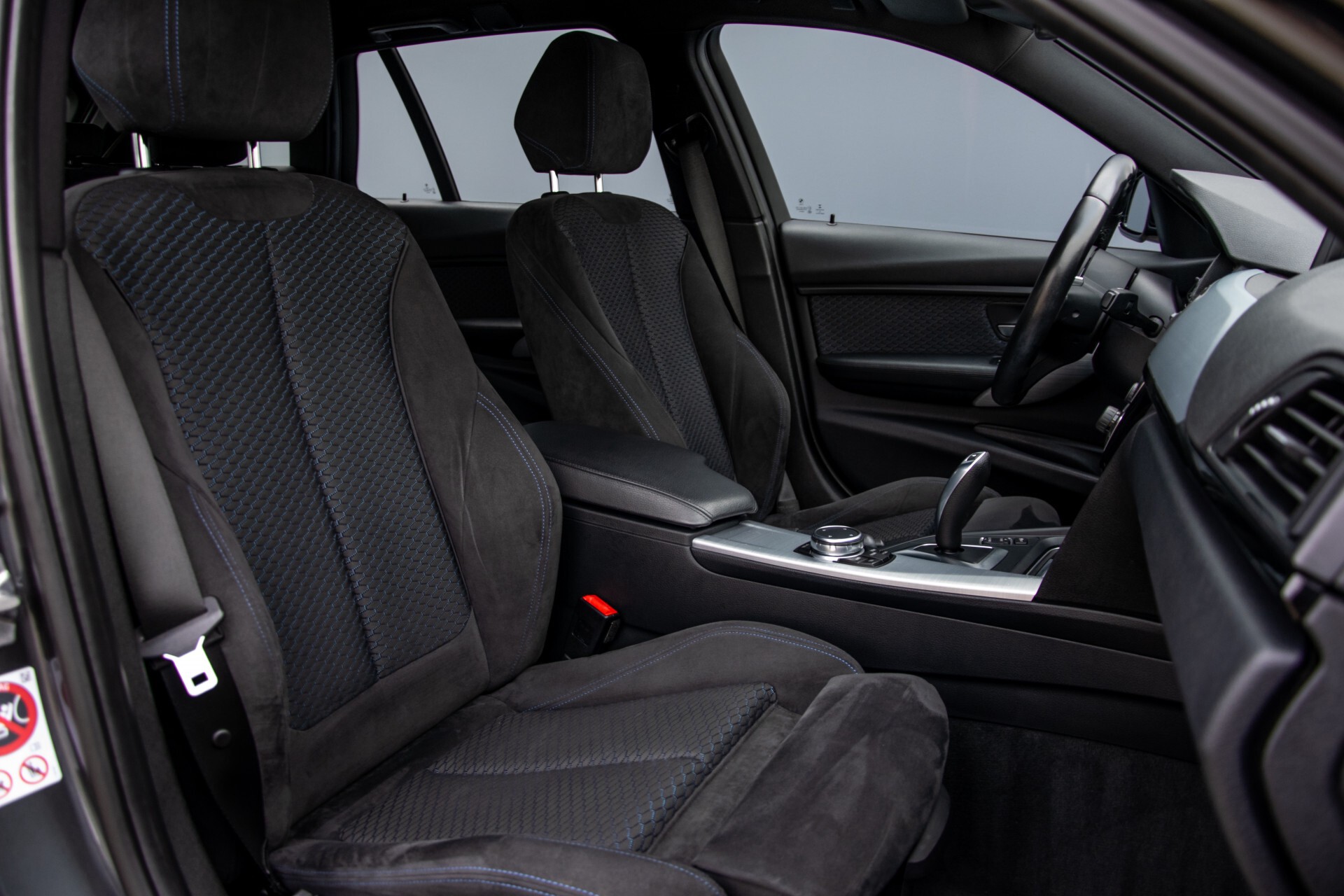 BMW 3 Serie Touring 316i M-Sportpakket Executive NL Auto/NAP Aut8 Foto 3