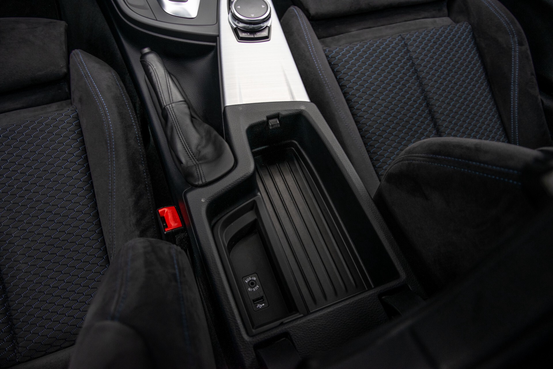 BMW 3 Serie Touring 316i M-Sportpakket Executive NL Auto/NAP Aut8 Foto 40