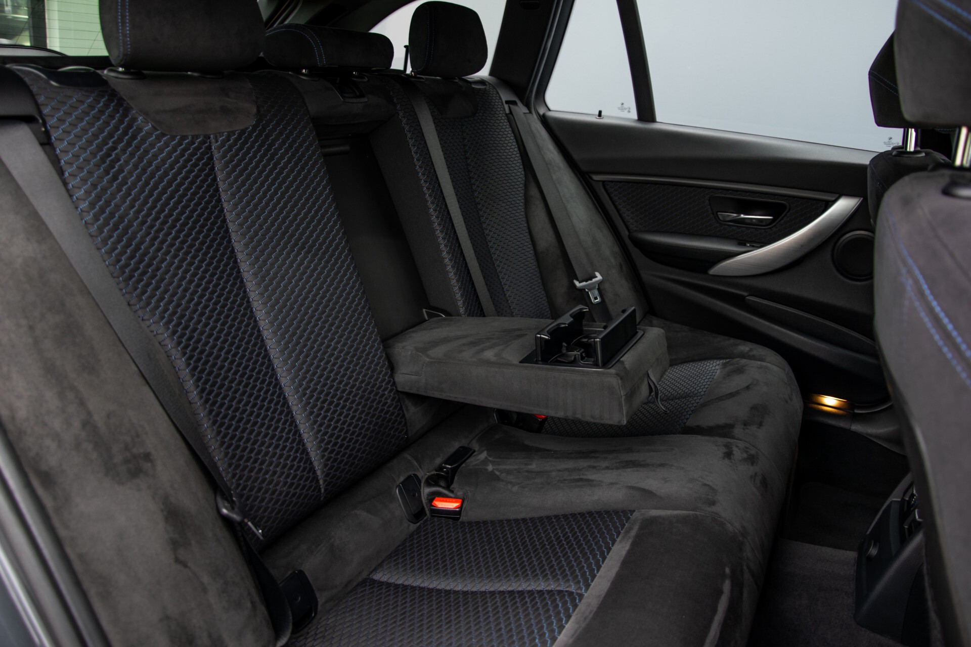 BMW 3 Serie Touring 316i M-Sportpakket Executive NL Auto/NAP Aut8 Foto 5