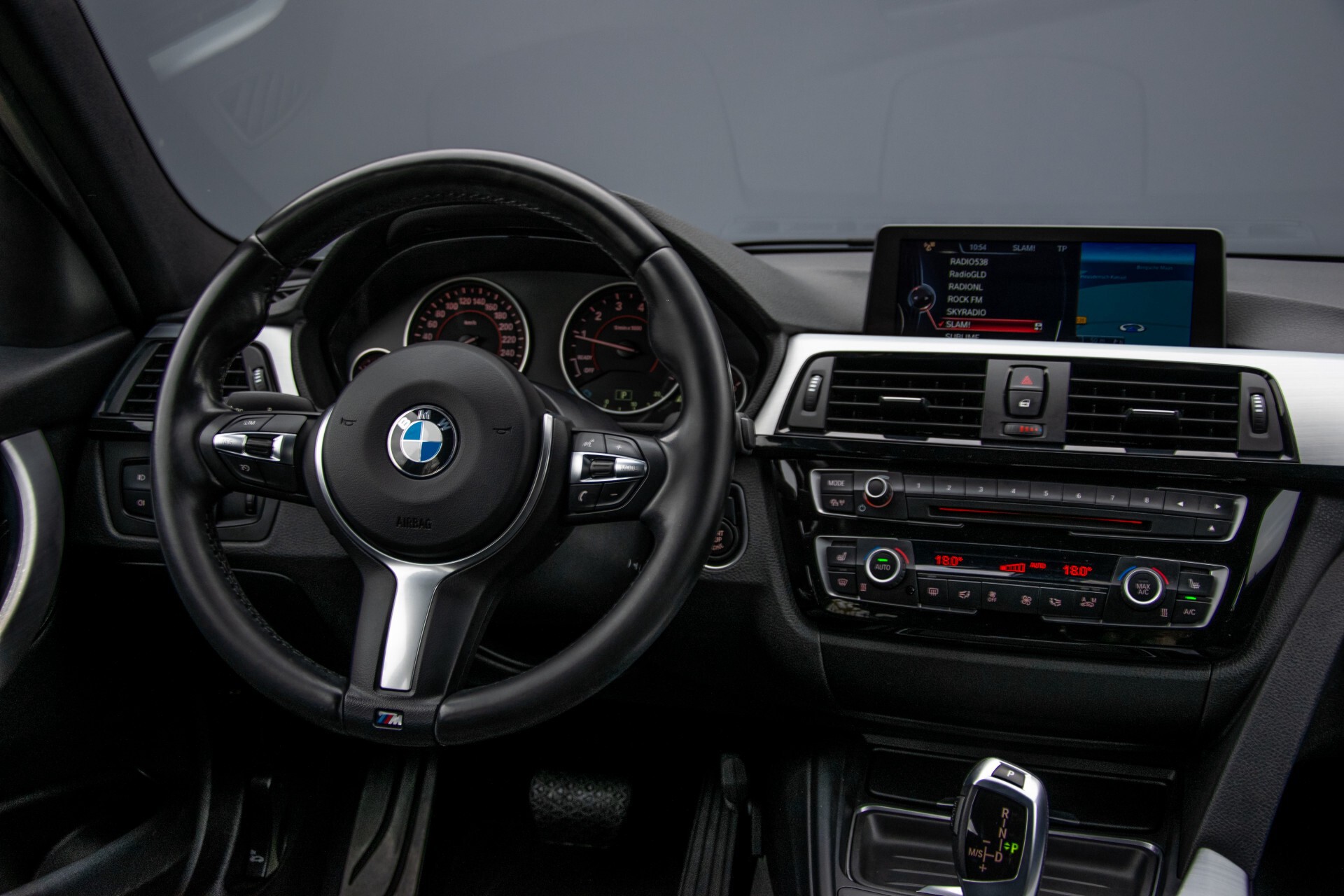 BMW 3 Serie Touring 316i M-Sportpakket Executive NL Auto/NAP Aut8 Foto 7