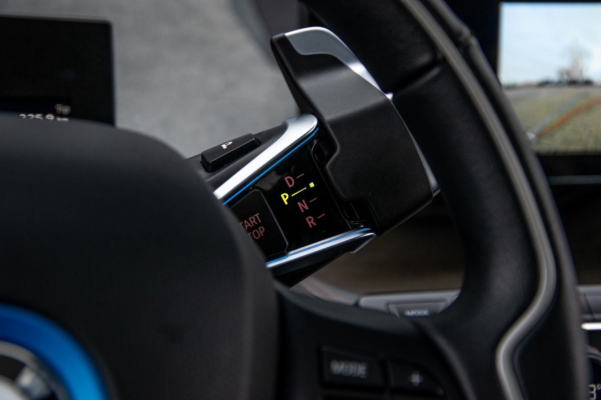 BMW i3 S Executive Edition 120Ah 42 kWh NP€55689/Panorama/20"/Verw-stln/Keyless Foto 12