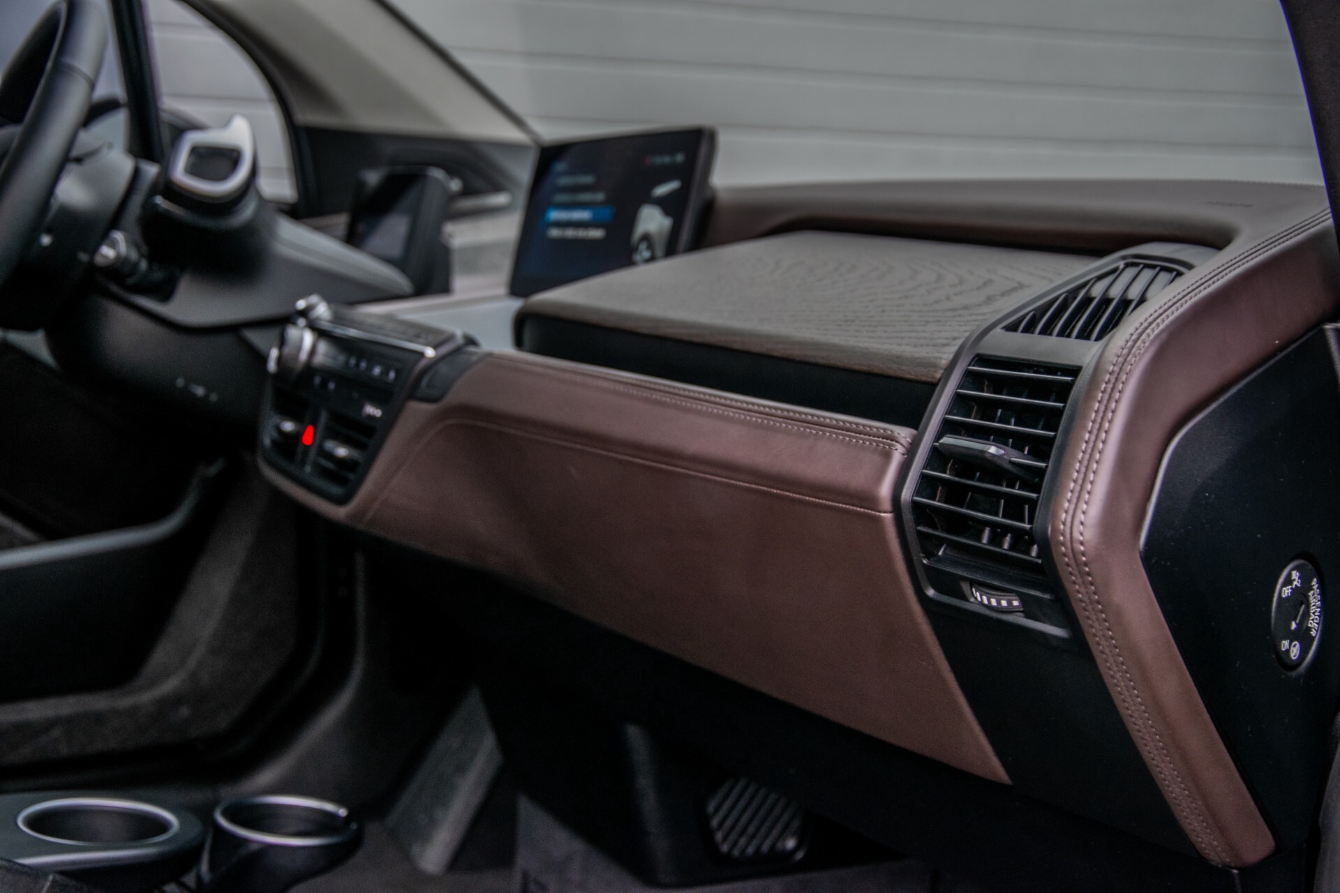 BMW i3 S Executive Edition 120Ah 42 kWh NP€55689/Panorama/20"/Verw-stln/Keyless Foto 35