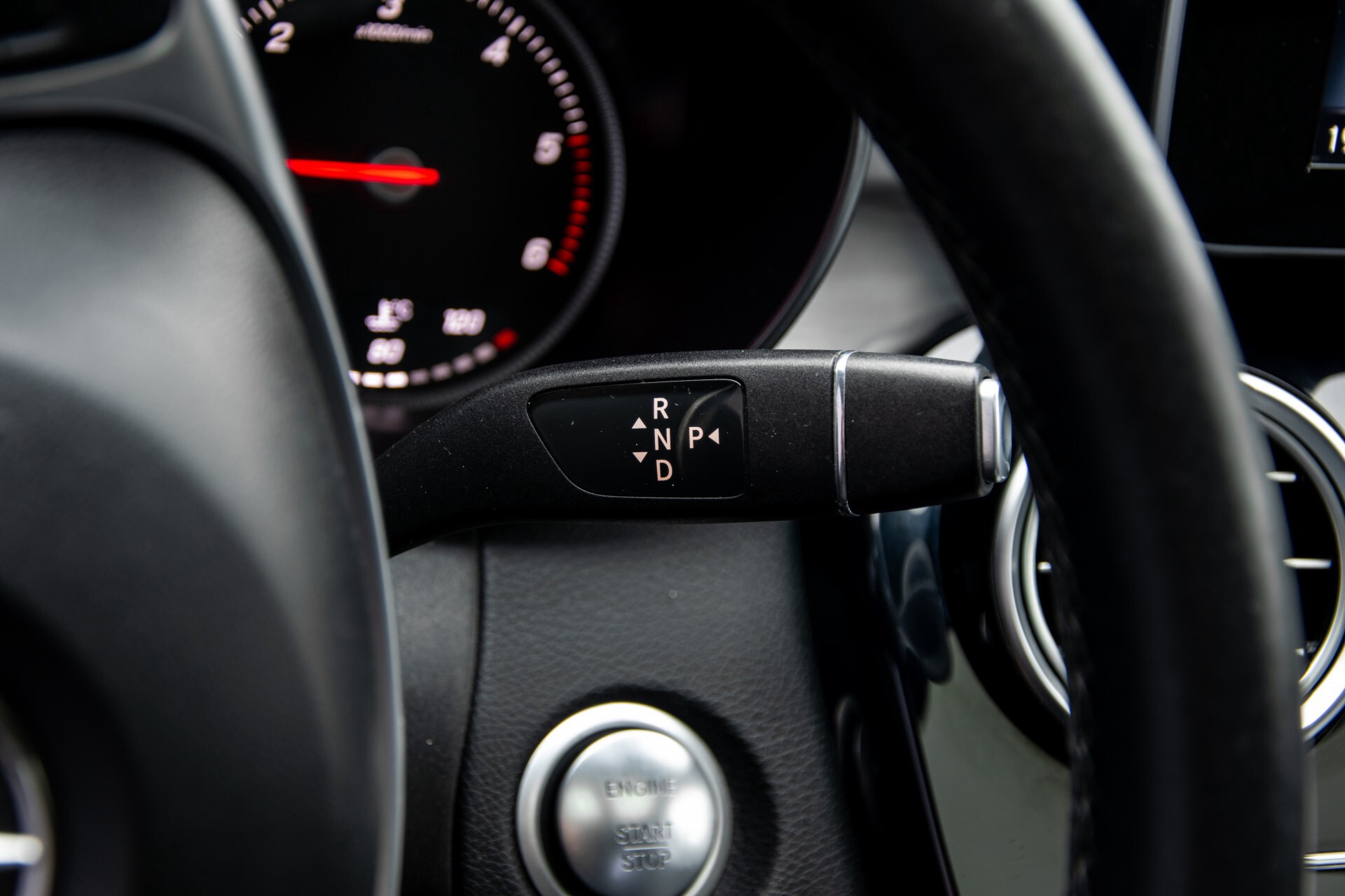 Mercedes-Benz C-Klasse 220 Bluetec AMG Schuifdak/Camera/LED/Night Aut7 Foto 14