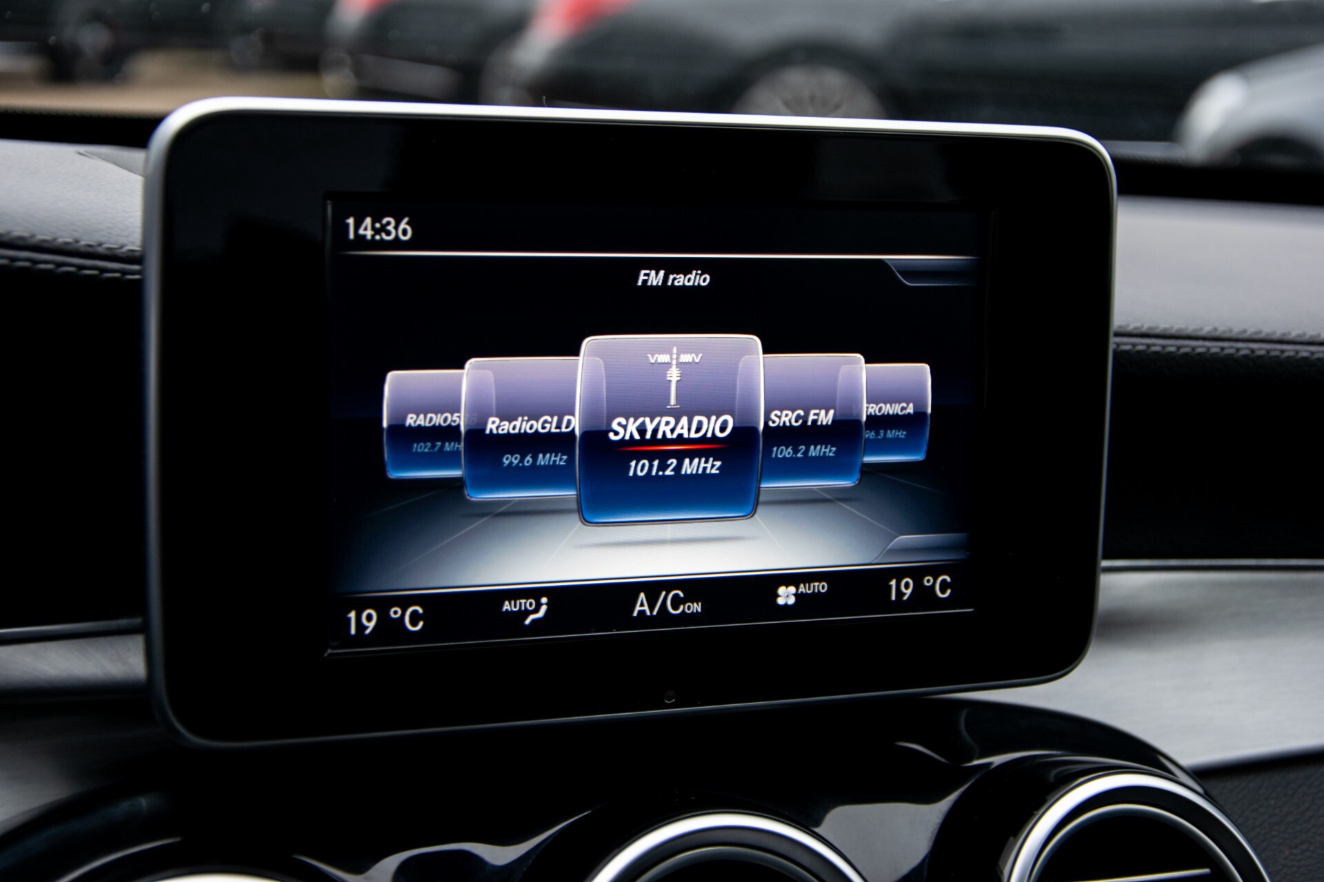 Mercedes-Benz C-Klasse 220 Bluetec AMG Schuifdak/Camera/LED/Night Aut7 Foto 17