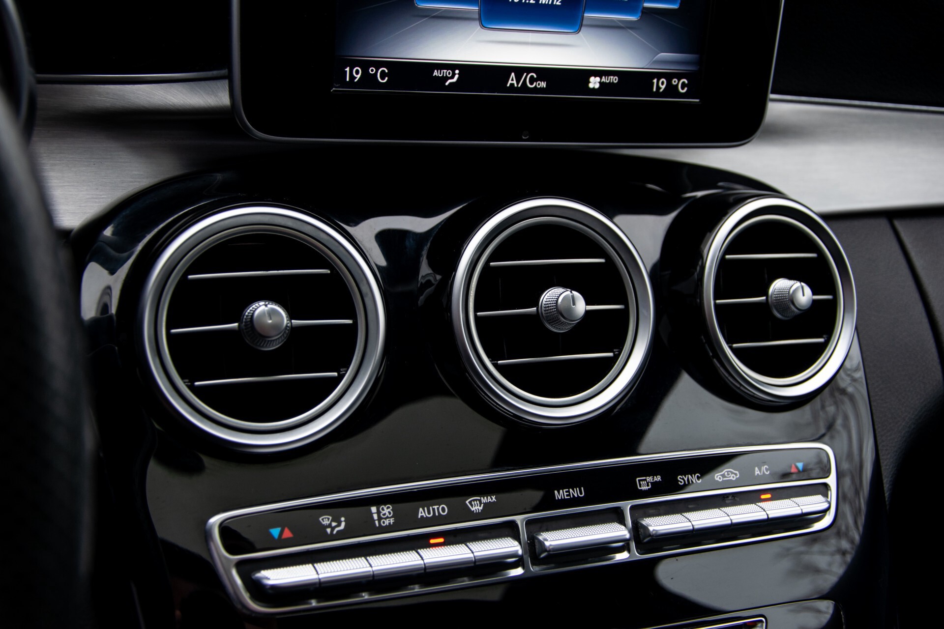 Mercedes-Benz C-Klasse 220 Bluetec AMG Schuifdak/Camera/LED/Night Aut7 Foto 32