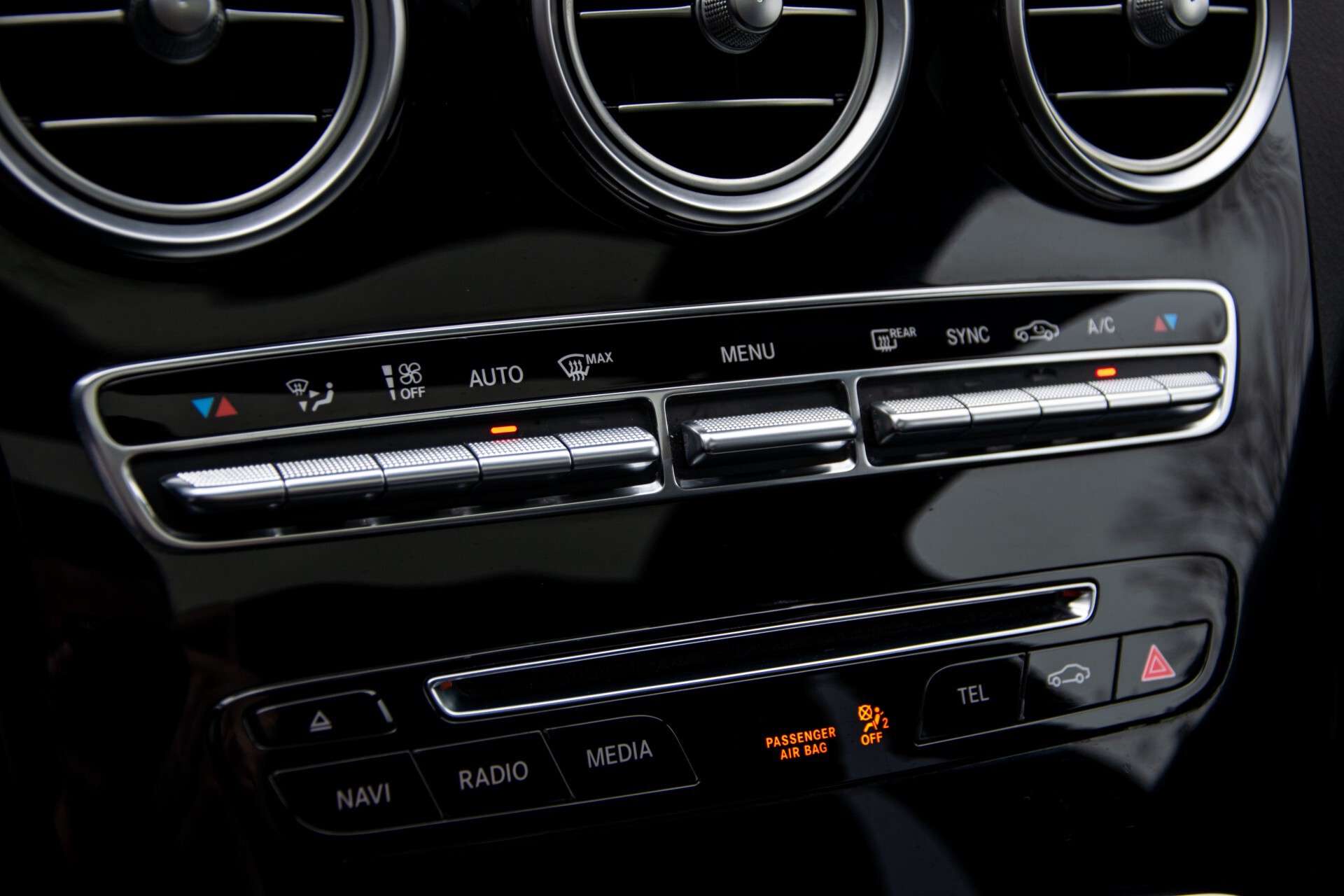 Mercedes-Benz C-Klasse 220 Bluetec AMG Schuifdak/Camera/LED/Night Aut7 Foto 33