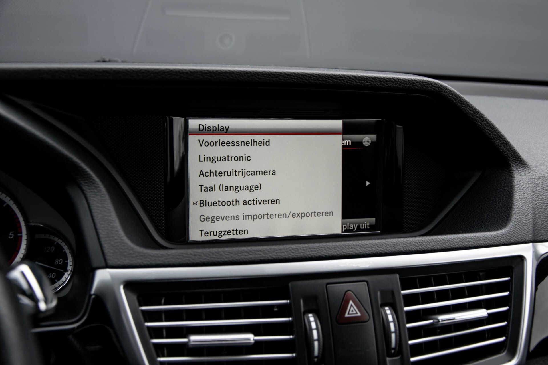 Mercedes-Benz E-Klasse 350 Cdi AMG Distronic/Keyless/Panorama/Comand/Sound/Mem/19" Aut7 Foto 28