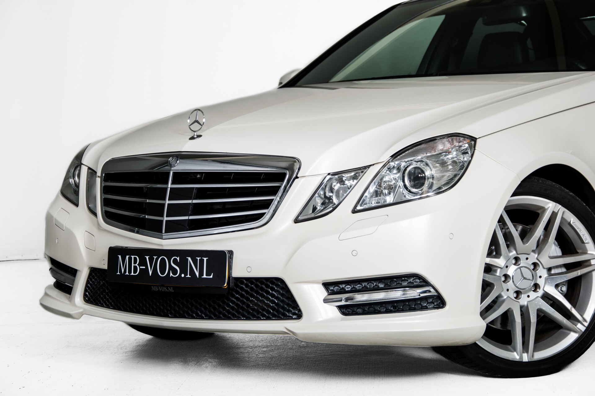 Mercedes-Benz E-Klasse 350 Cdi AMG Distronic/Keyless/Panorama/Comand/Sound/Mem/19" Aut7 Foto 44