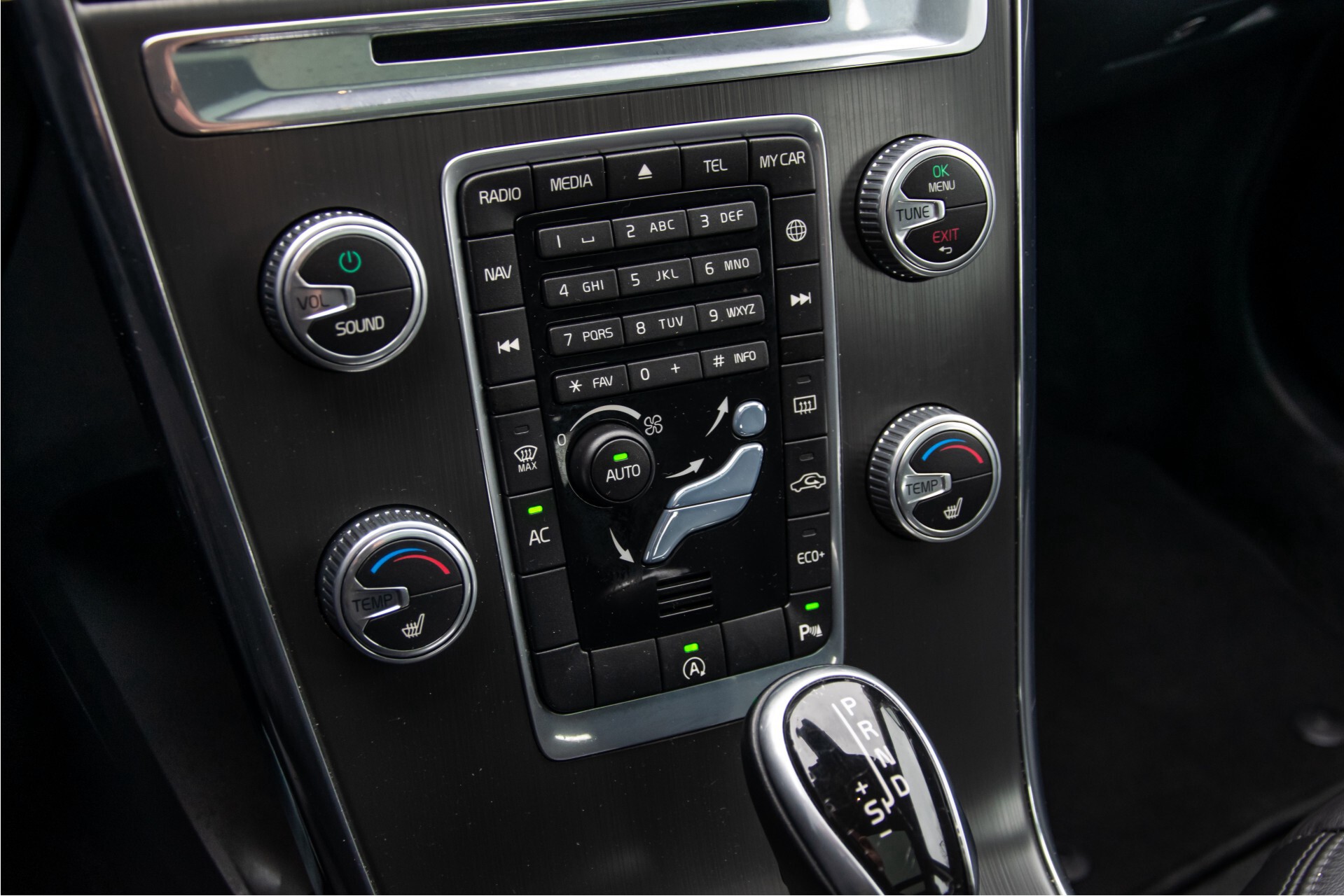 Volvo XC60 2.0 T5 FWD Ocean Race Panorama/Leer/Dealer OH Aut8 Foto 20