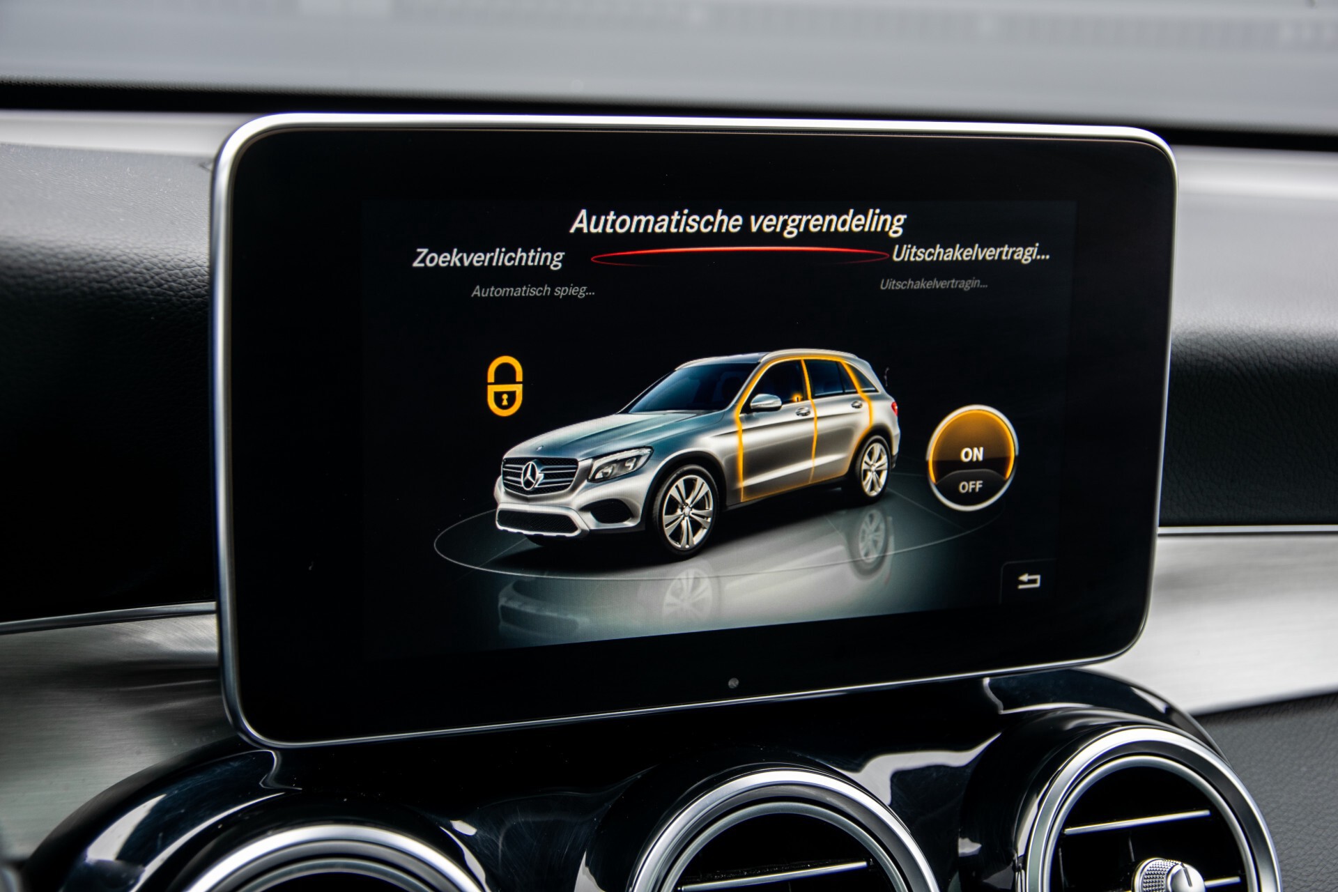 Mercedes-Benz GLC 220 d 4-M AMG/Distronic/Panorama/Comand/HUD/Afn-Trhk Aut9 Foto 18