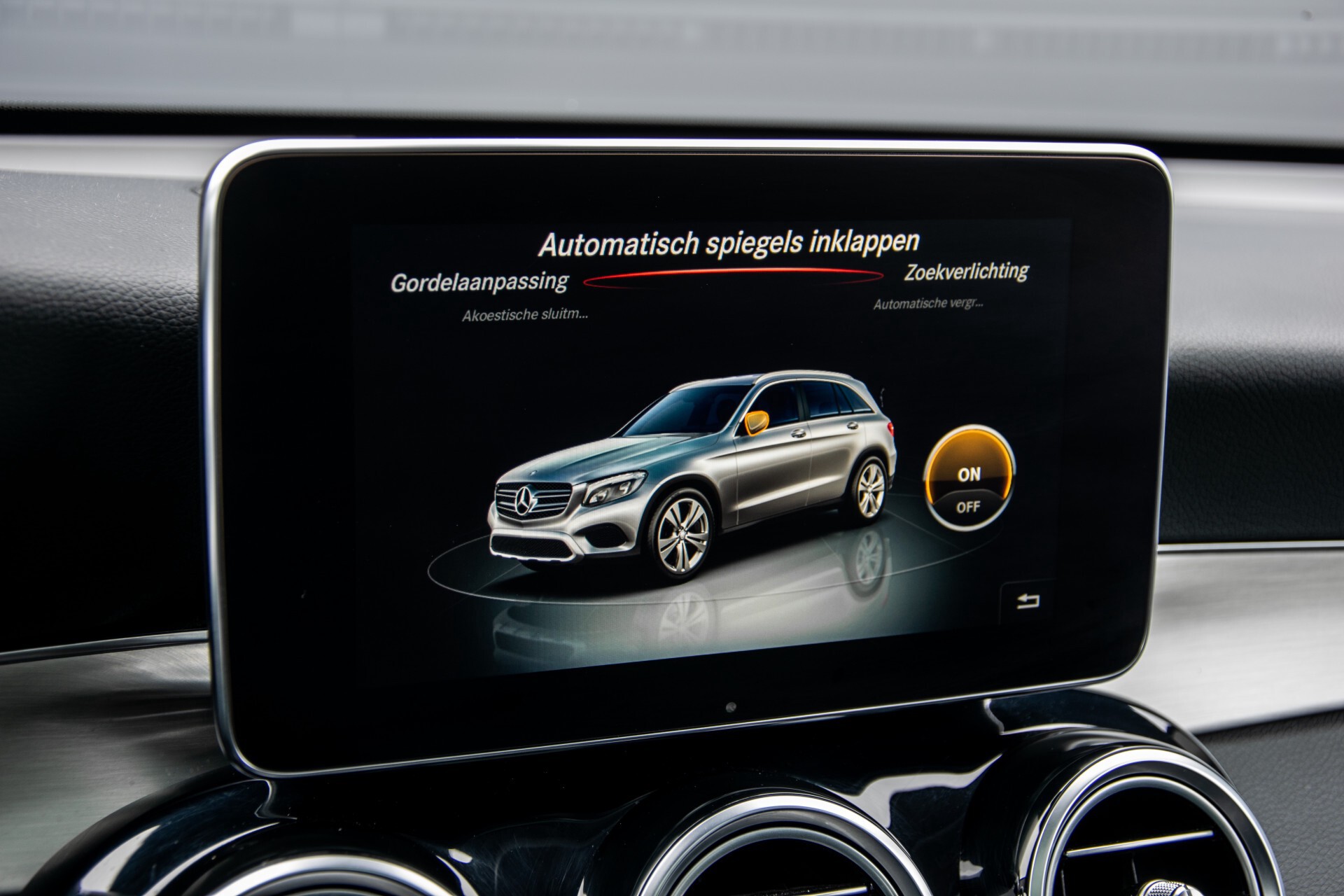 Mercedes-Benz GLC 220 d 4-M AMG/Distronic/Panorama/Comand/HUD/Afn-Trhk Aut9 Foto 26