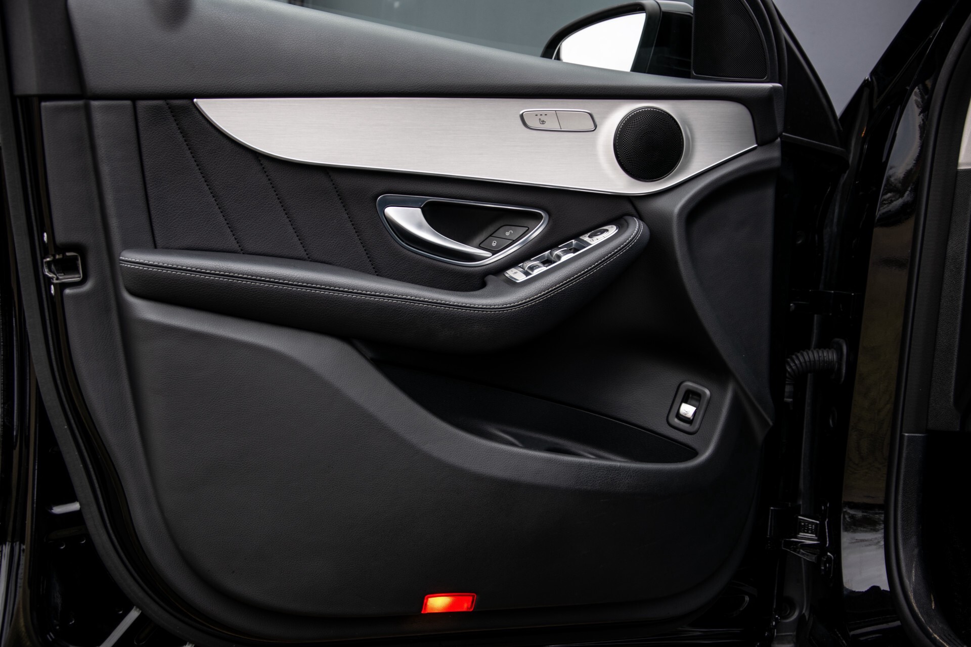 Mercedes-Benz GLC 220 d 4-M AMG/Distronic/Panorama/Comand/HUD/Afn-Trhk Aut9 Foto 36