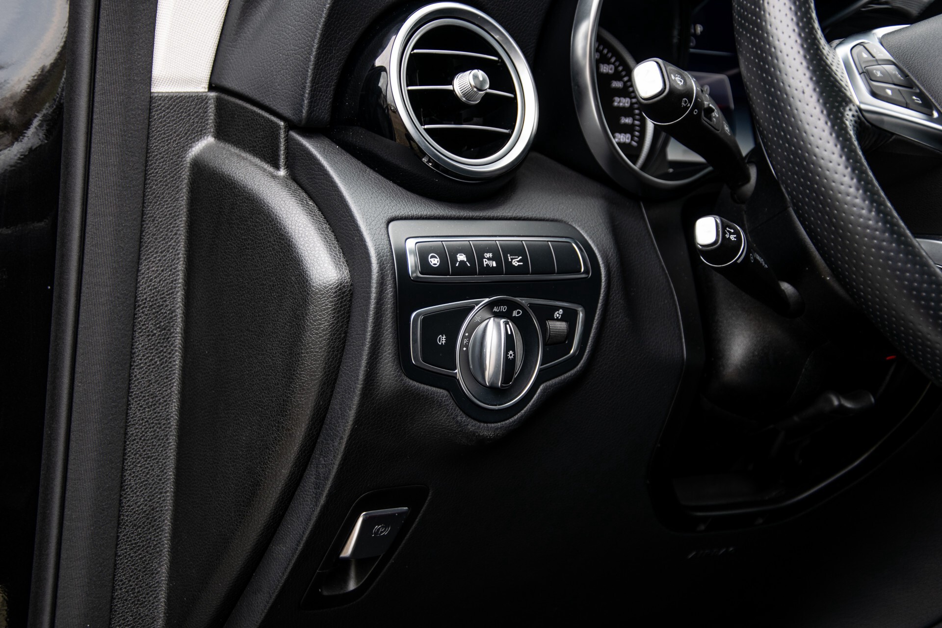 Mercedes-Benz GLC 220 d 4-M AMG/Distronic/Panorama/Comand/HUD/Afn-Trhk Aut9 Foto 41