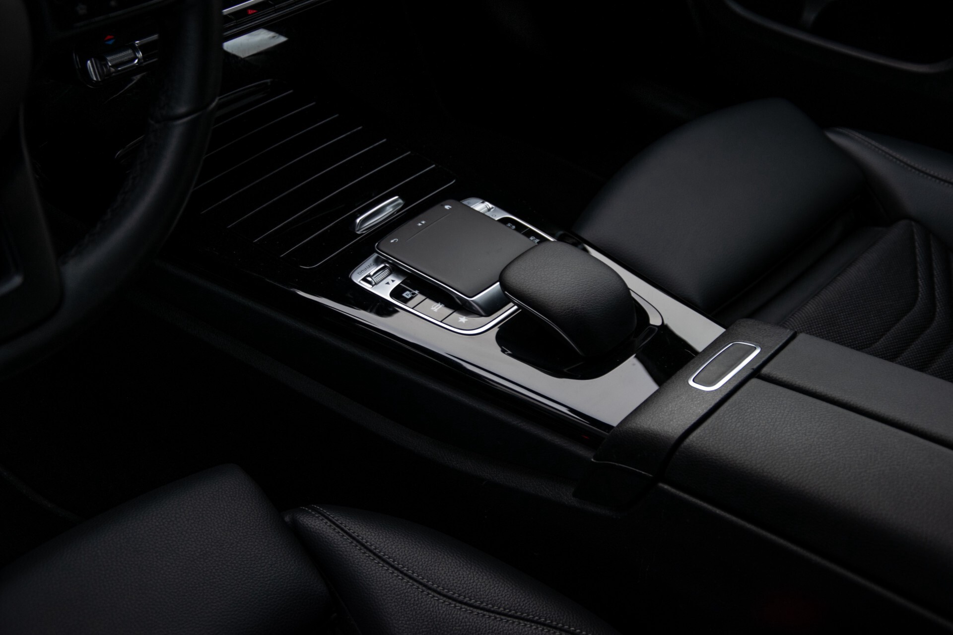 Mercedes-Benz A-Klasse 180 d Style MBUX/Camera/Stoelverwarming/LED Aut7 Foto 24