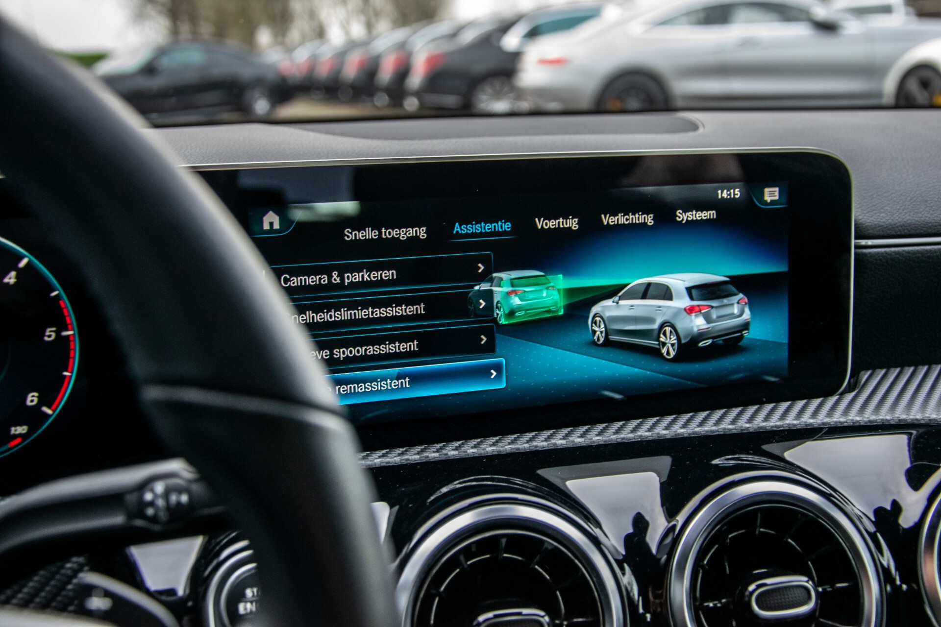 Mercedes-Benz A-Klasse 180 d Style MBUX/Camera/Stoelverwarming/LED Aut7 Foto 29