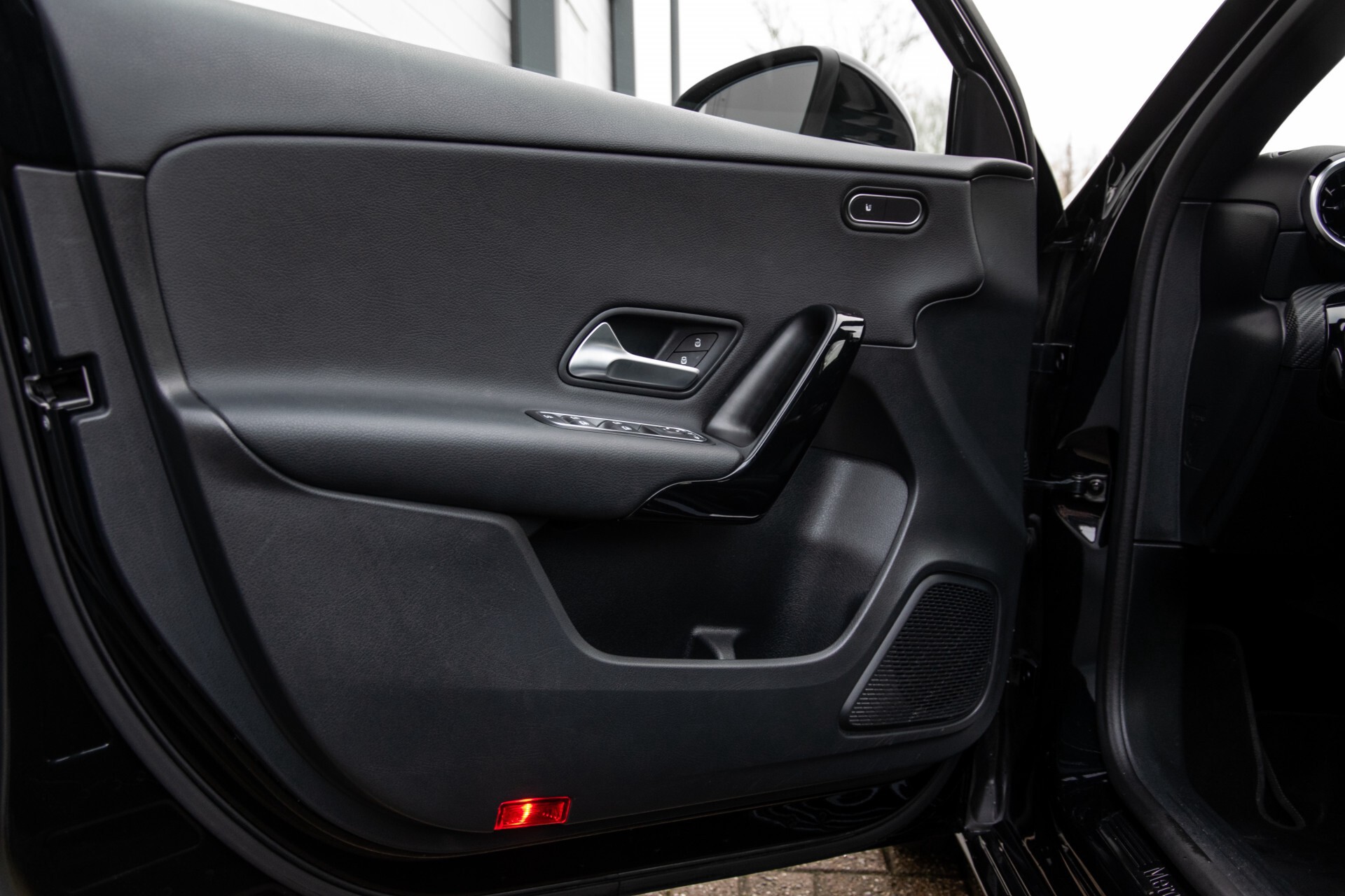 Mercedes-Benz A-Klasse 180 d Style MBUX/Camera/Stoelverwarming/LED Aut7 Foto 34