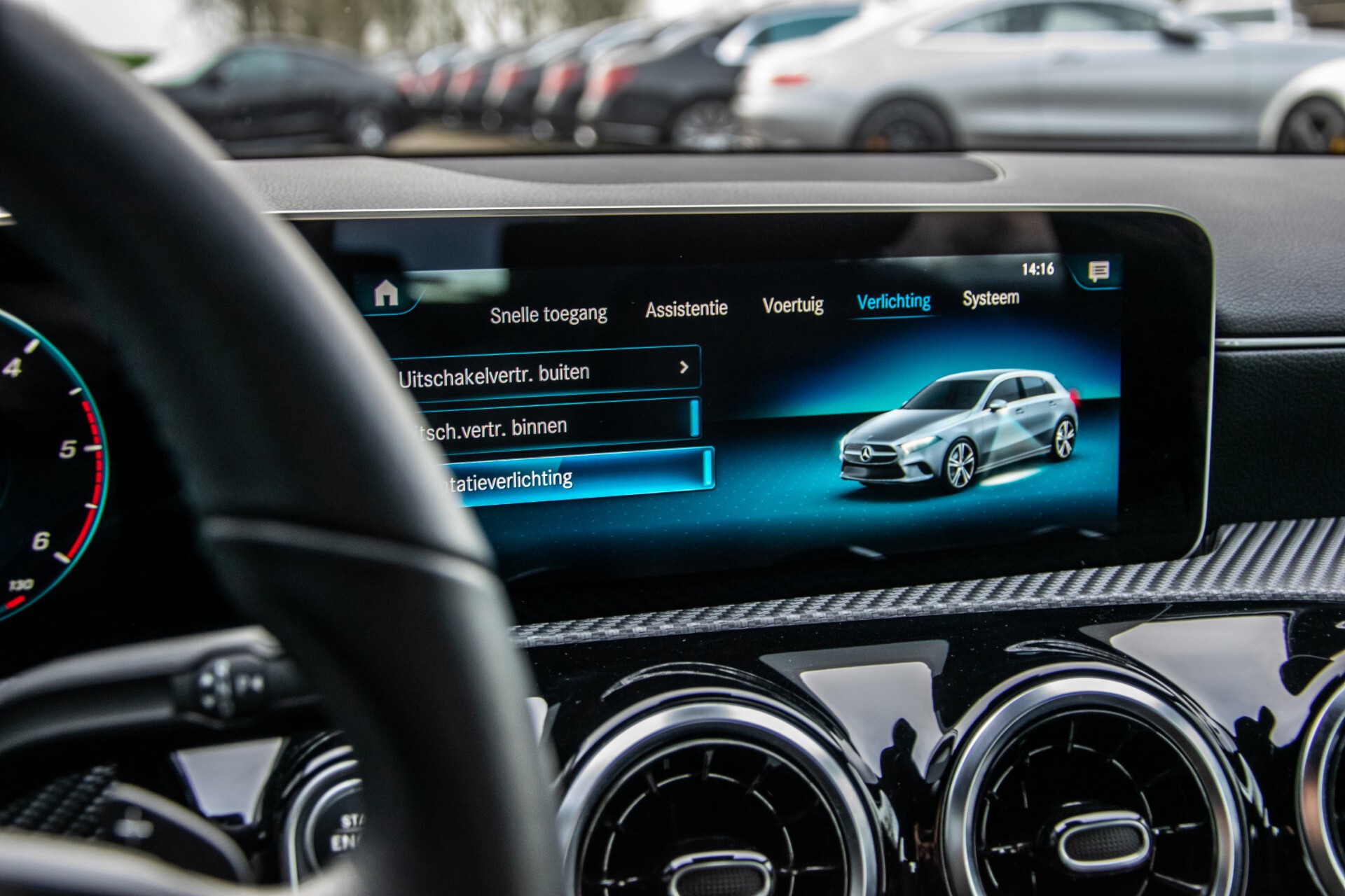 Mercedes-Benz A-Klasse 180 d Style MBUX/Camera/Stoelverwarming/LED Aut7 Foto 37