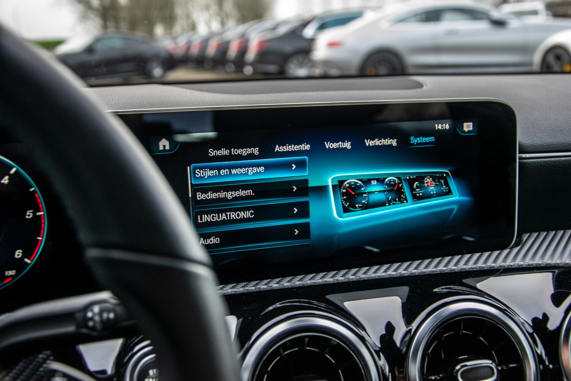 Mercedes-Benz A-Klasse 180 d Style MBUX/Camera/Stoelverwarming/LED Aut7 Foto 39