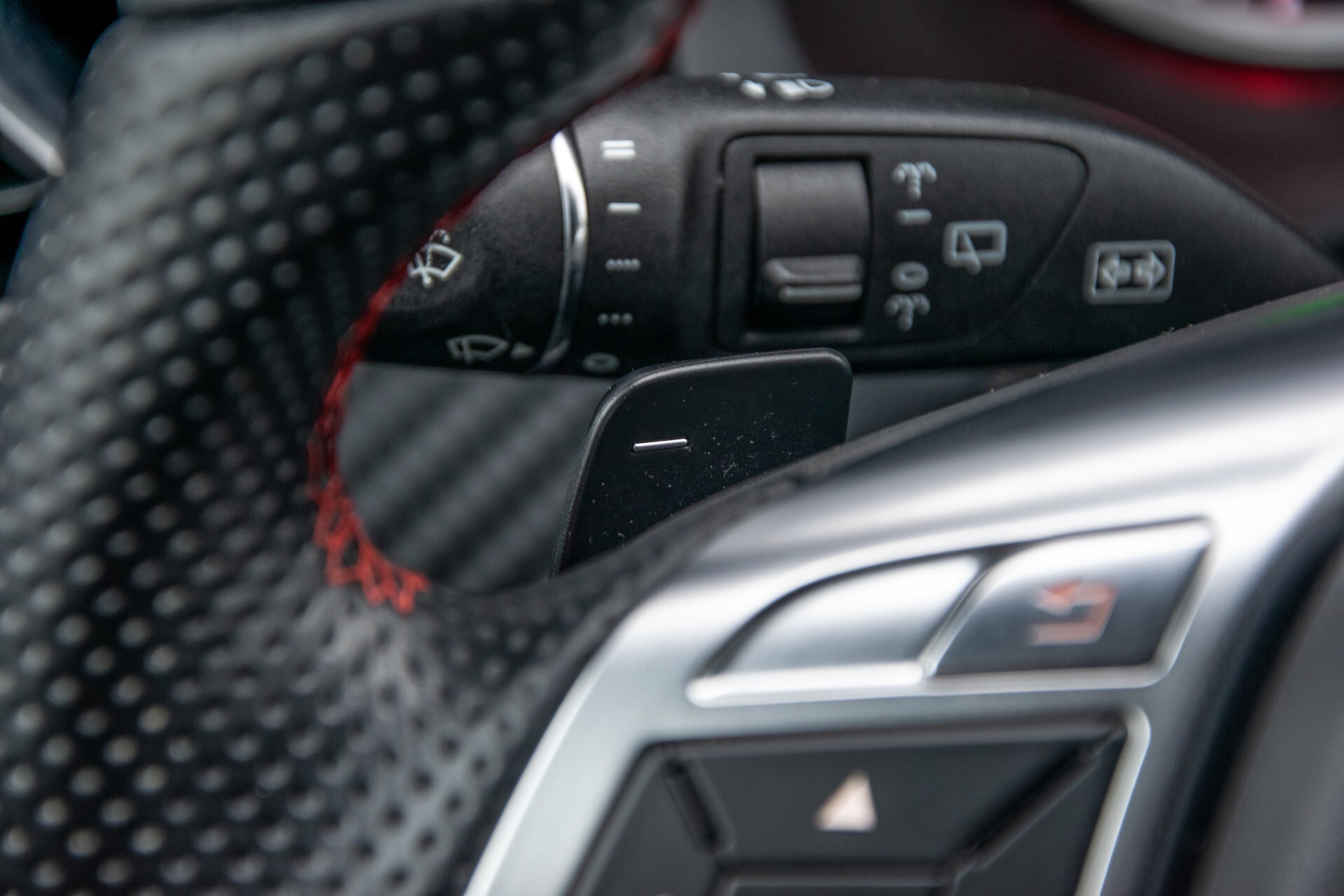 Mercedes-Benz A-Klasse 180 AMG Dynamic Handling/Camera/Xenon/Navi/Privacy Aut7 Foto 11