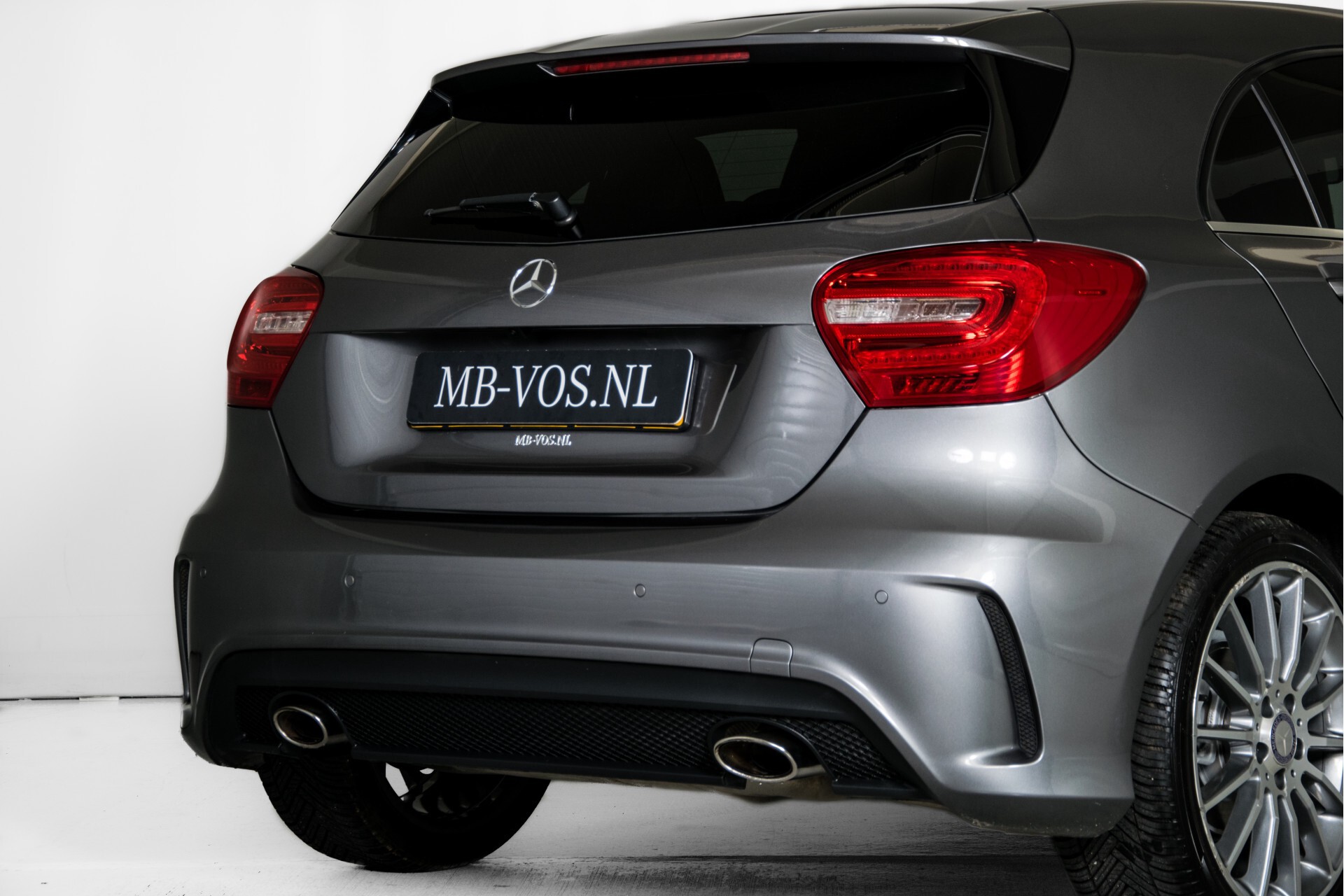 Mercedes-Benz A-Klasse 180 AMG Dynamic Handling/Camera/Xenon/Navi/Privacy Aut7 Foto 47