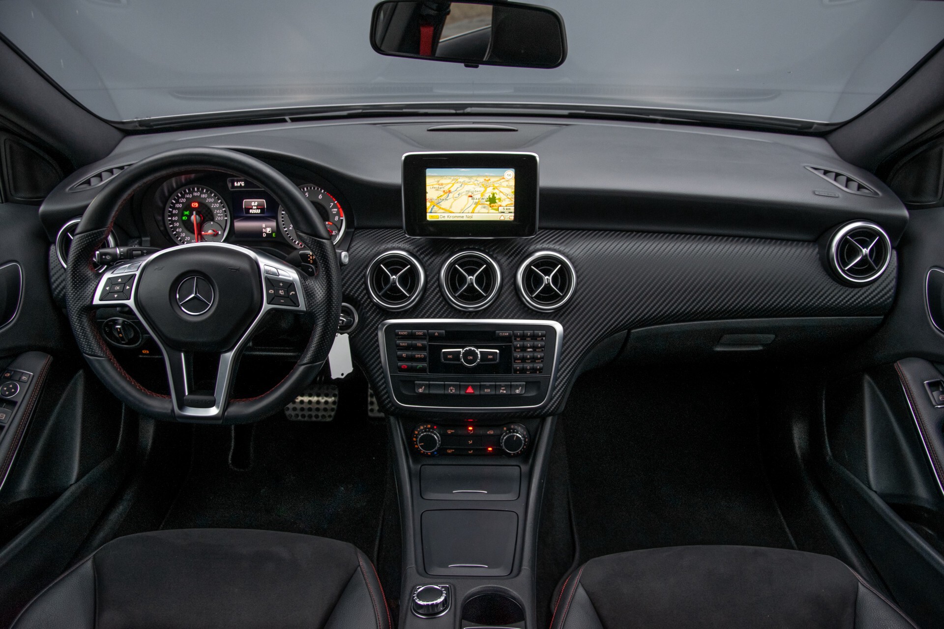 Mercedes-Benz A-Klasse 180 AMG Dynamic Handling/Camera/Xenon/Navi/Privacy Aut7 Foto 7