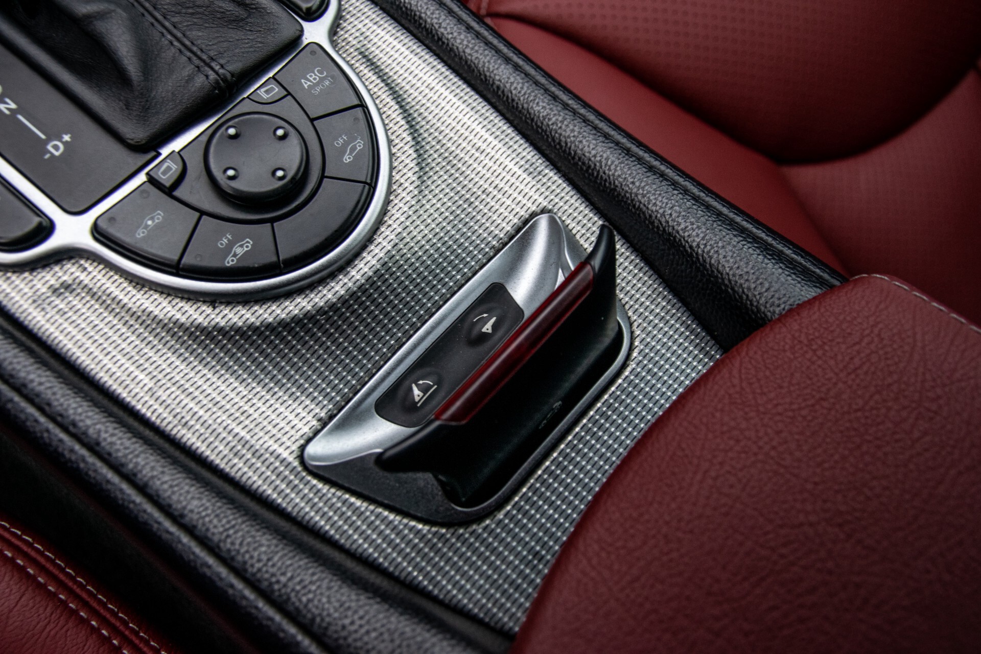 Mercedes-Benz SL-Klasse 500 Brabus uitlaatsysteem/velgen/grille/stuur Aut5 Foto 35