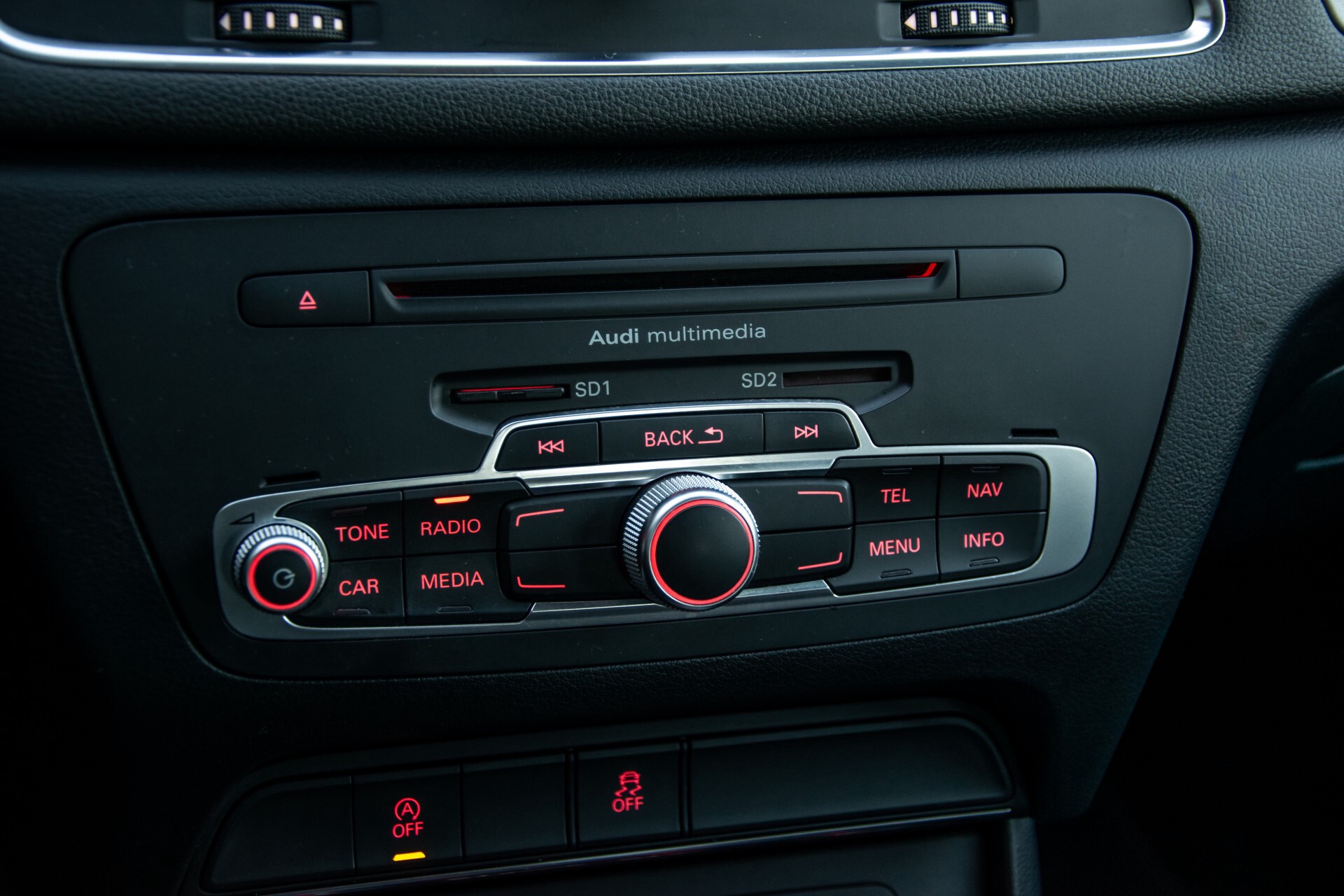 Audi Q3 2.0 TFSI quattro LED/Navi/Ecc/19"/Verw-stoelen Aut7 Foto 18