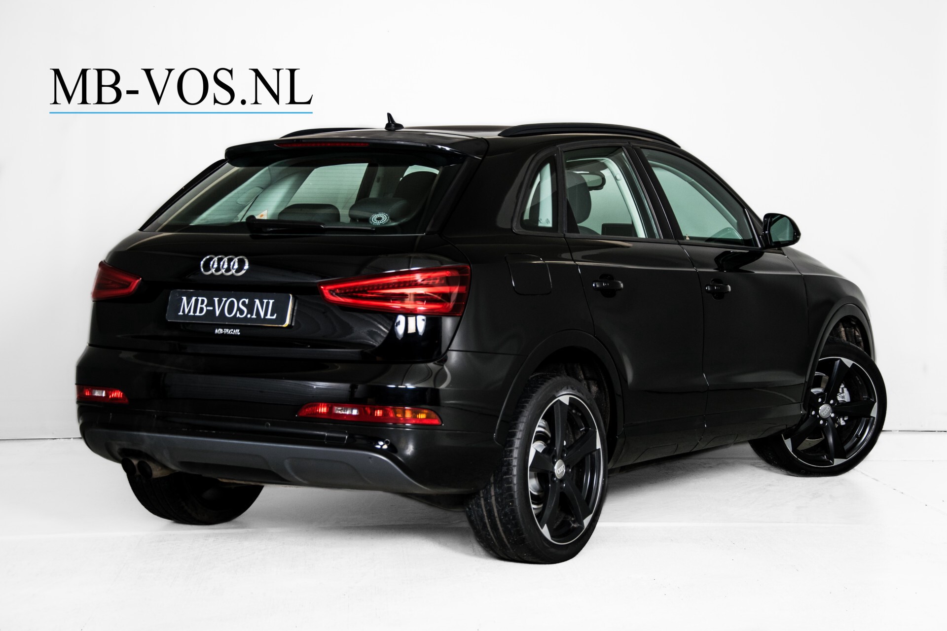 Audi Q3 2.0 TFSI quattro LED/Navi/Ecc/19"/Verw-stoelen Aut7 Foto 2