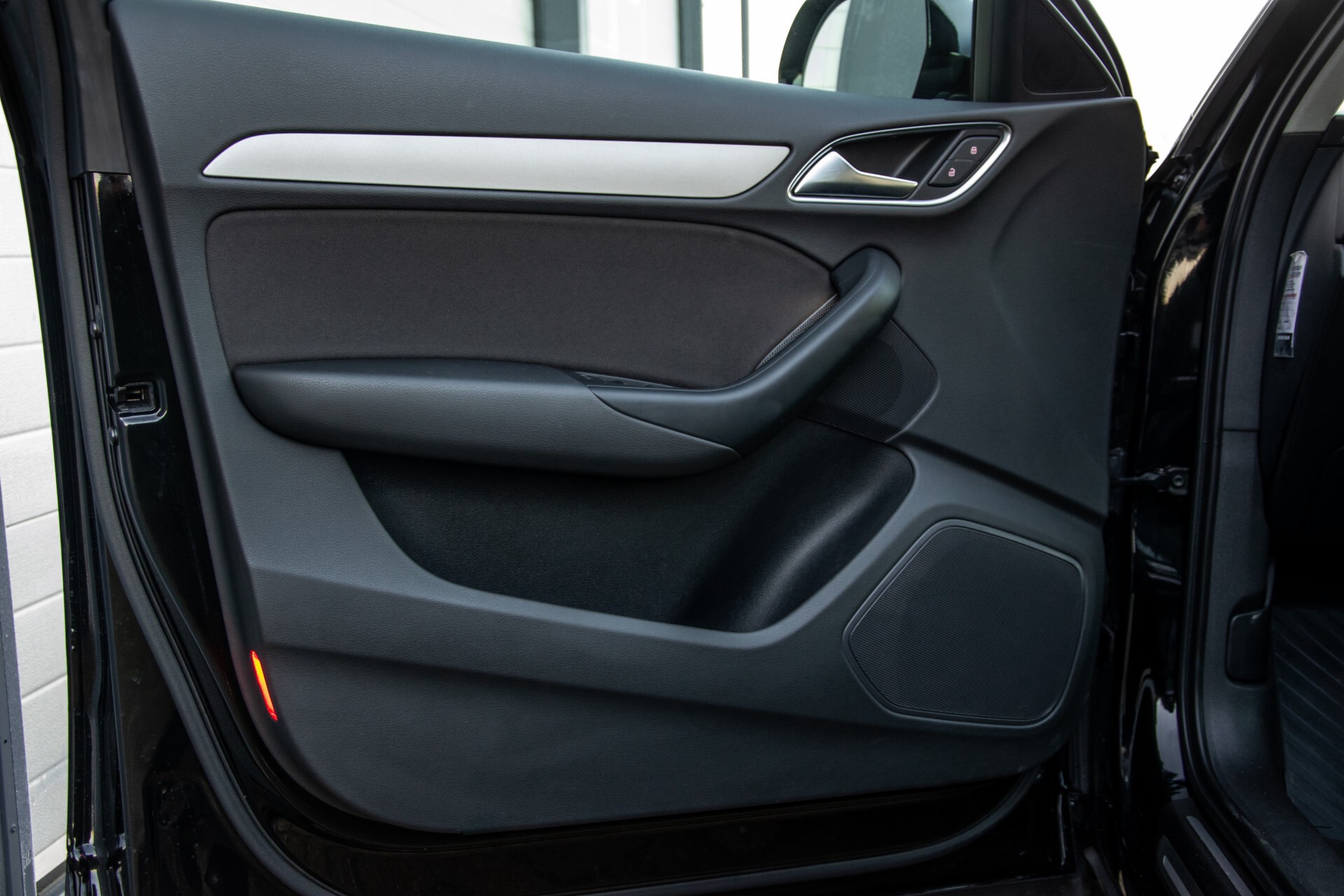 Audi Q3 2.0 TFSI quattro LED/Navi/Ecc/19"/Verw-stoelen Aut7 Foto 32