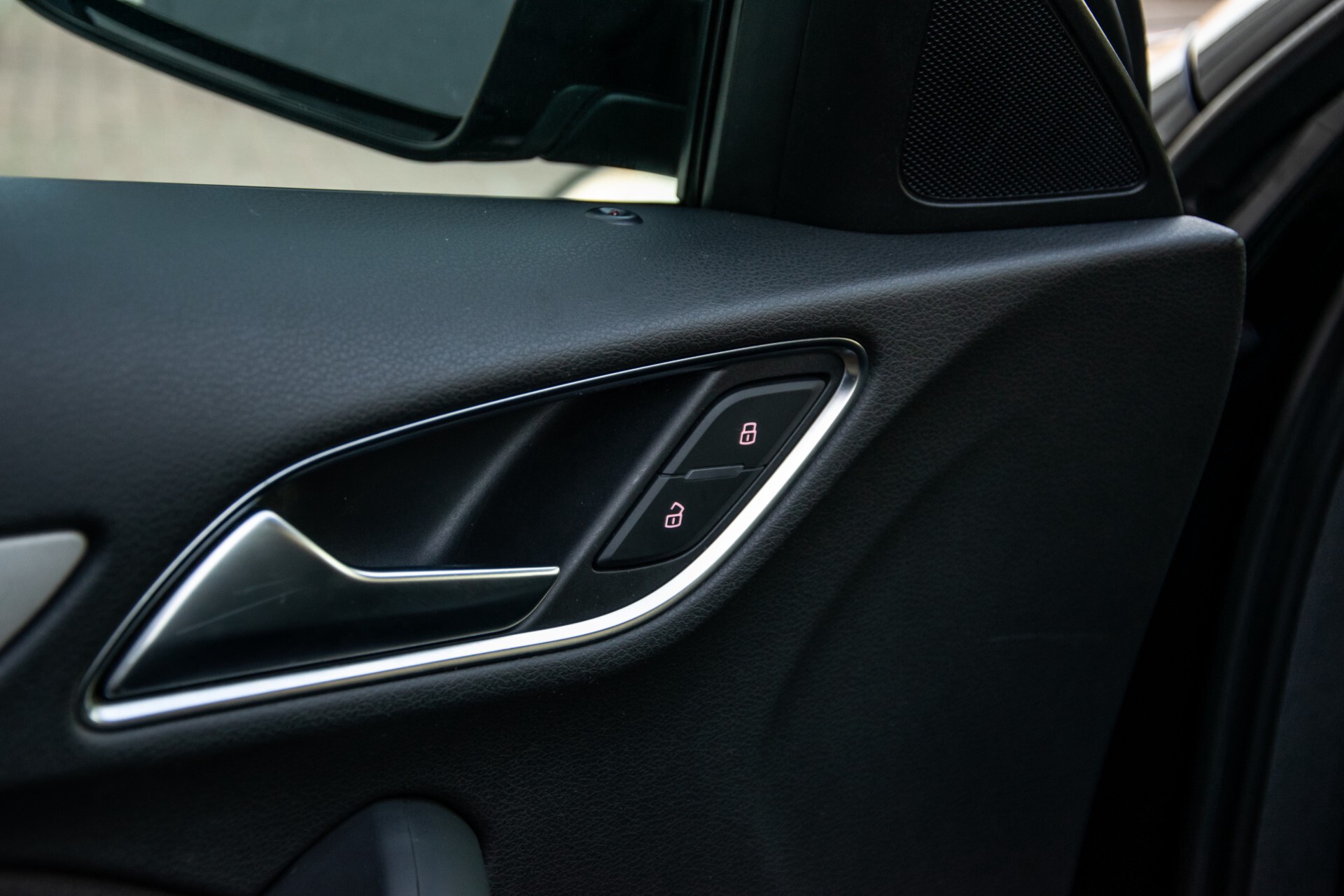 Audi Q3 2.0 TFSI quattro LED/Navi/Ecc/19"/Verw-stoelen Aut7 Foto 35