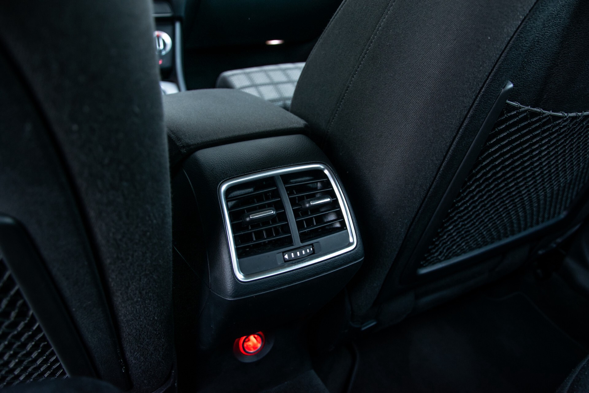 Audi Q3 2.0 TFSI quattro LED/Navi/Ecc/19"/Verw-stoelen Aut7 Foto 45