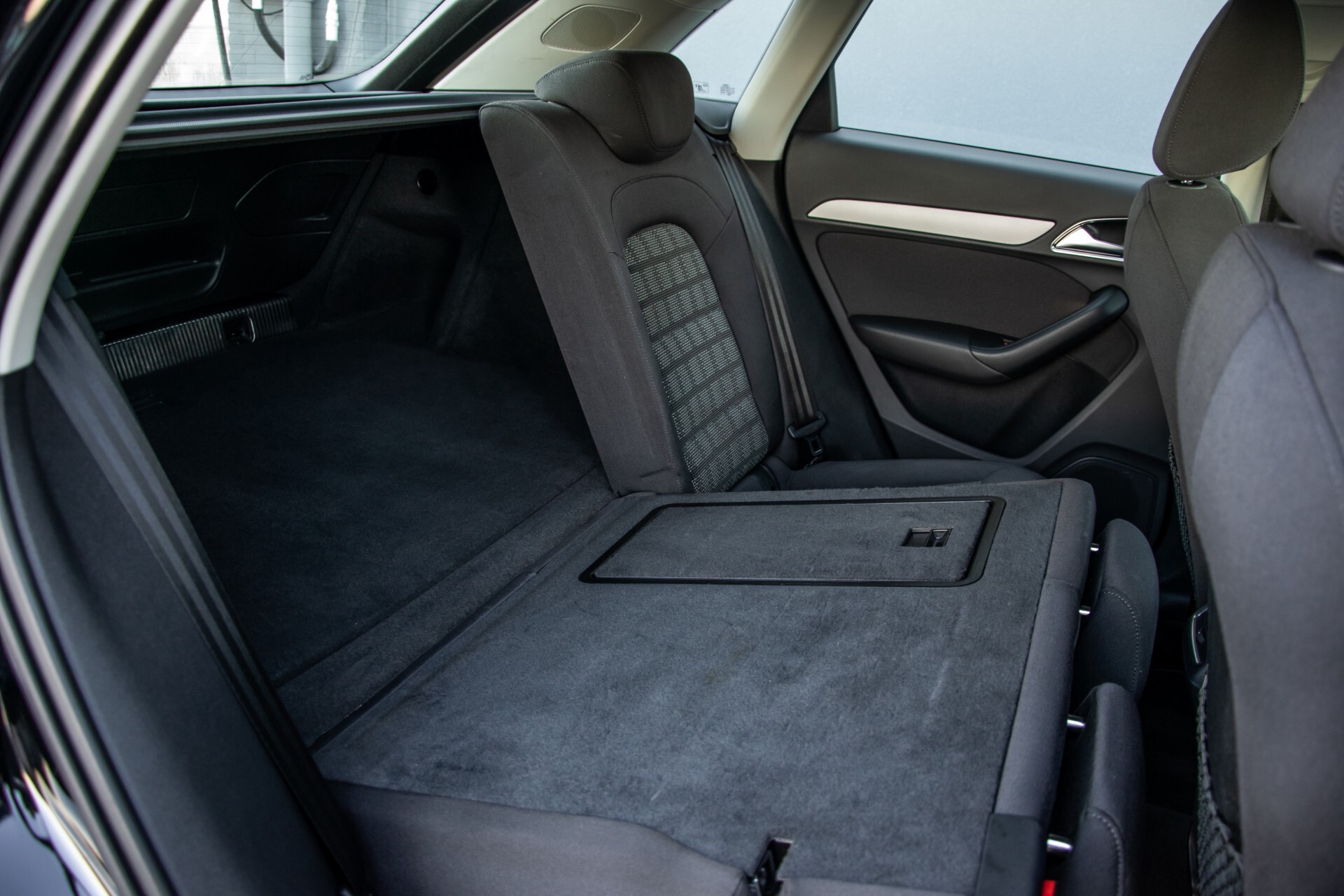 Audi Q3 2.0 TFSI quattro LED/Navi/Ecc/19"/Verw-stoelen Aut7 Foto 6