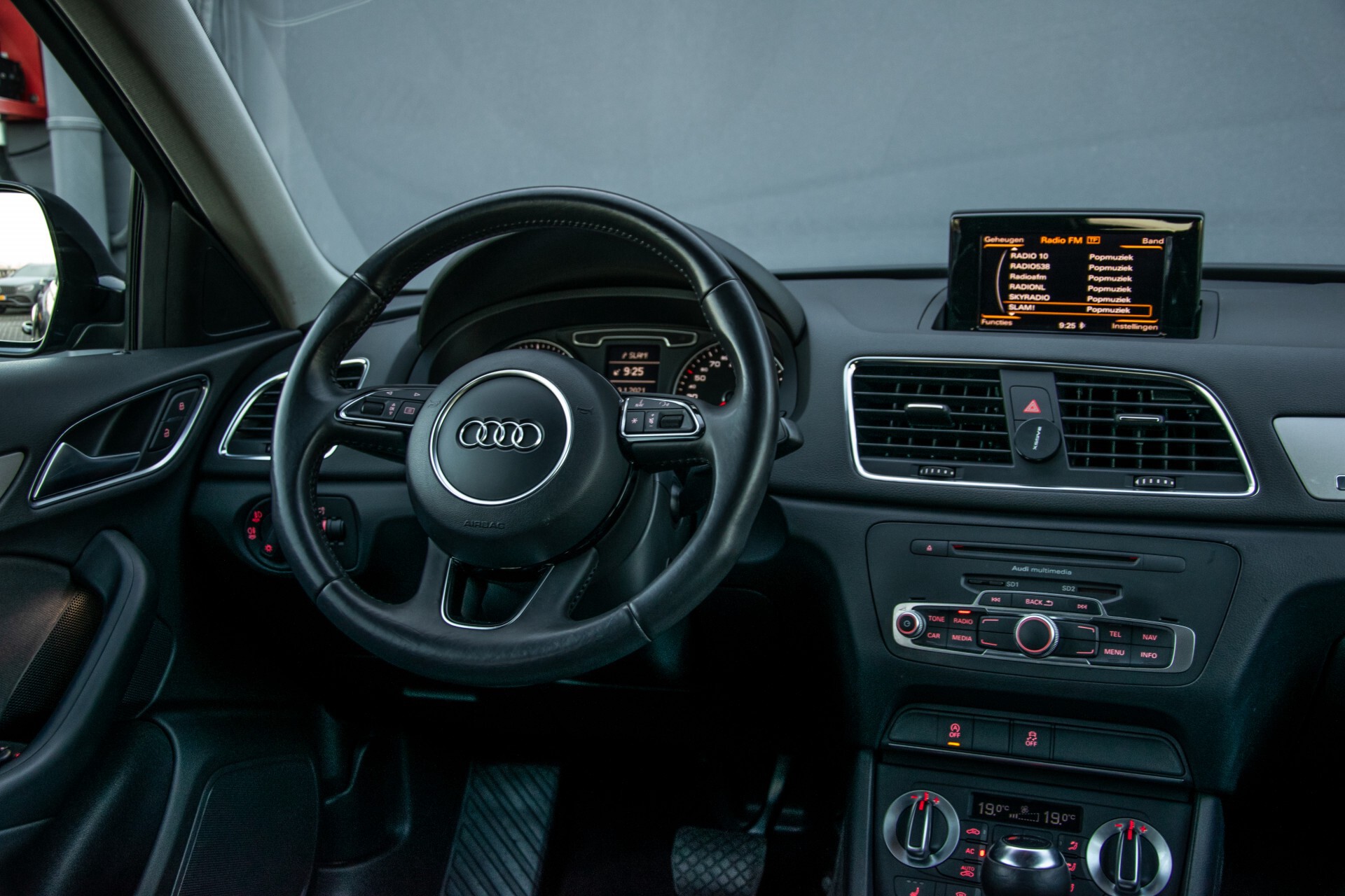 Audi Q3 2.0 TFSI quattro LED/Navi/Ecc/19"/Verw-stoelen Aut7 Foto 7