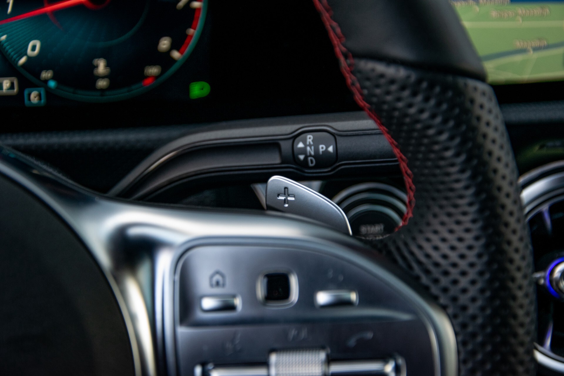 Mercedes-Benz CLA-Klasse Shooting Brake 250 AMG Panorama/Rij-assistentie/Burmester/Night Aut7 Foto 13