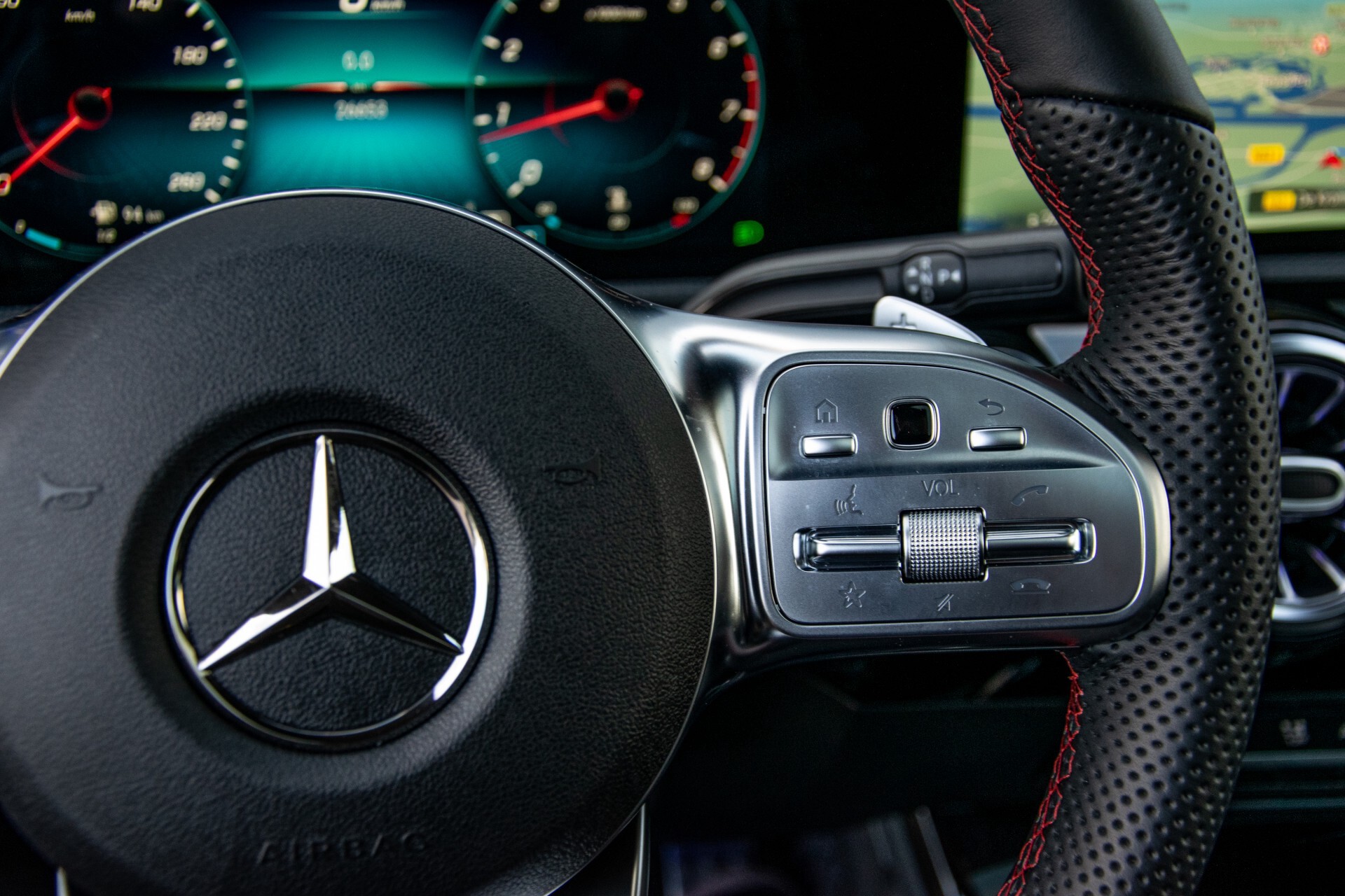 Mercedes-Benz CLA-Klasse Shooting Brake 250 AMG Panorama/Rij-assistentie/Burmester/Night Aut7 Foto 15