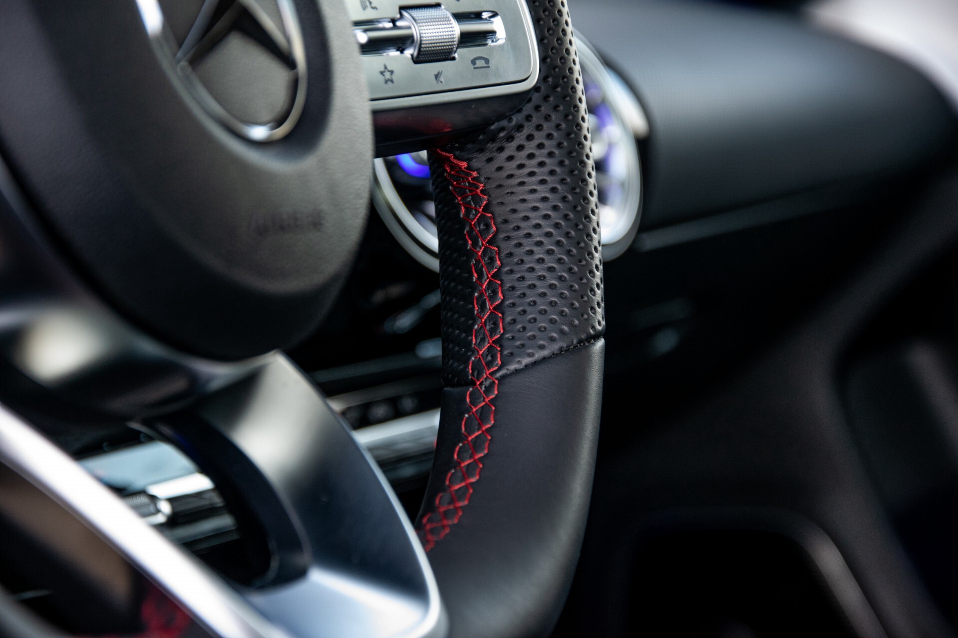 Mercedes-Benz CLA-Klasse Shooting Brake 250 AMG Panorama/Rij-assistentie/Burmester/Night Aut7 Foto 20