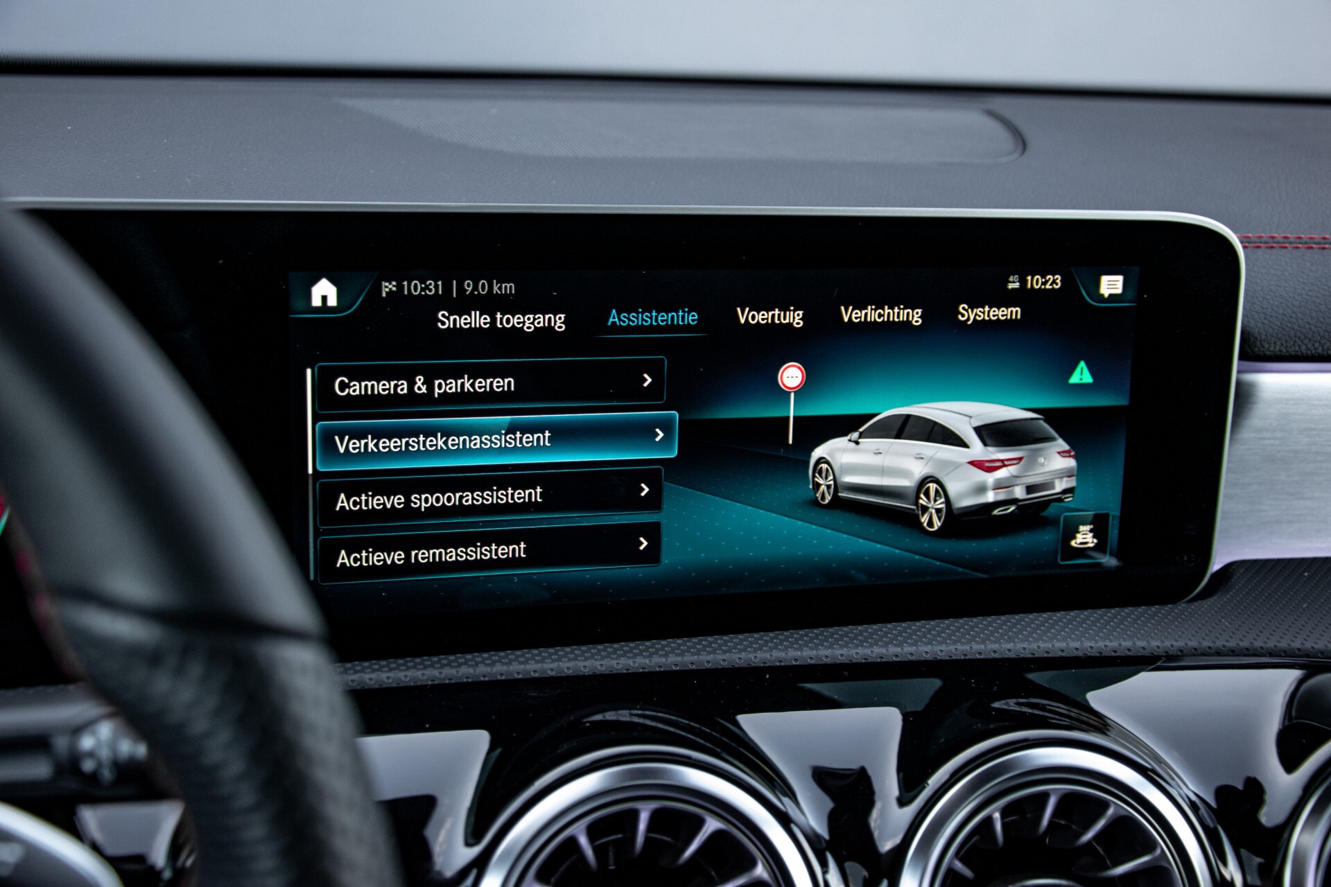 Mercedes-Benz CLA-Klasse Shooting Brake 250 AMG Panorama/Rij-assistentie/Burmester/Night Aut7 Foto 29