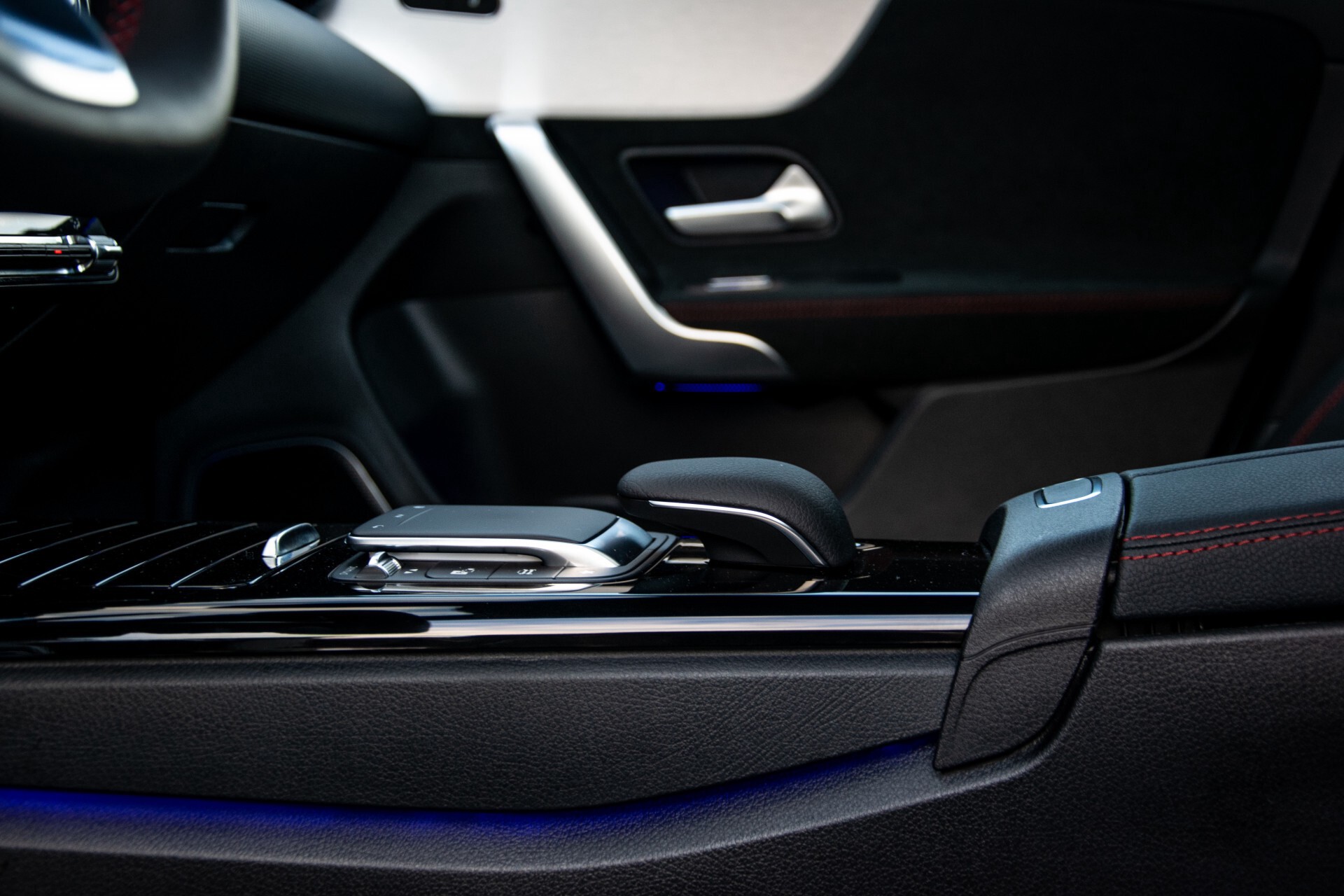 Mercedes-Benz CLA-Klasse Shooting Brake 250 AMG Panorama/Rij-assistentie/Burmester/Night Aut7 Foto 34